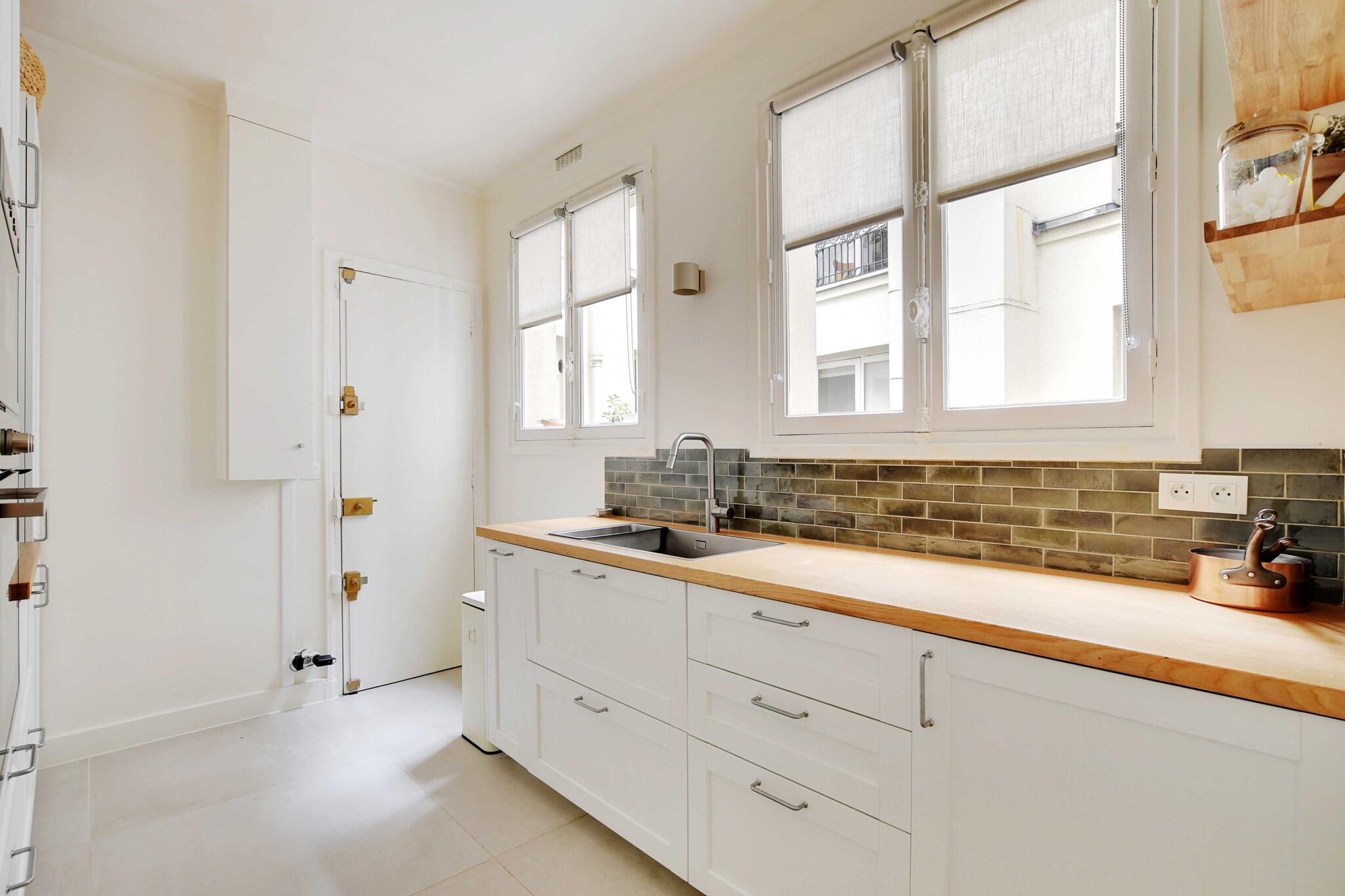 Elegant Apt 2BDRâ€“ Arc de Triomphe / Champs-Ã‰lysÃ©es