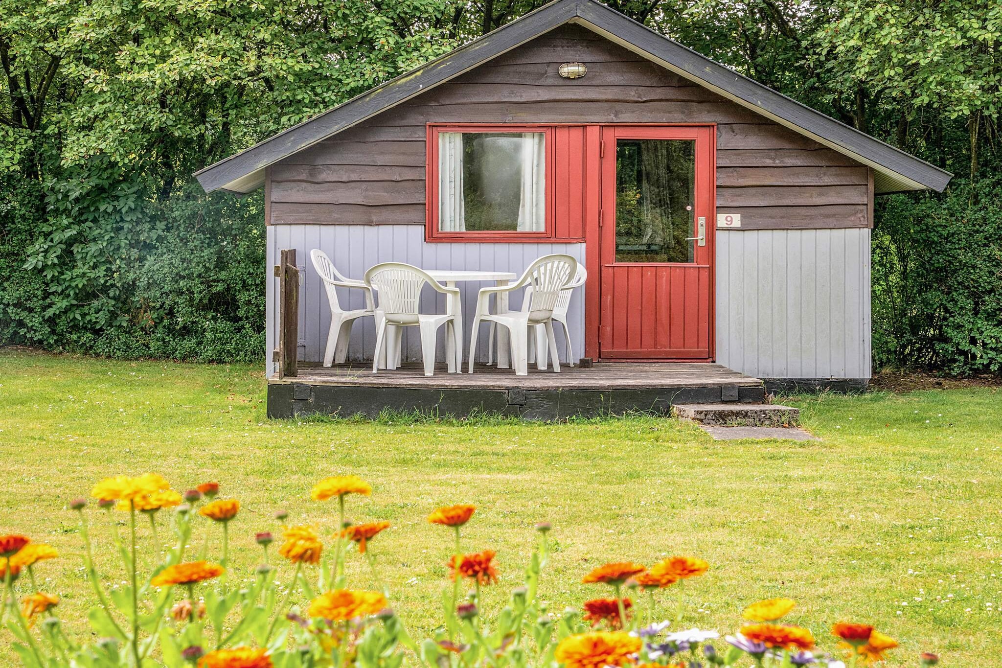 Grindsted Aktiv Camping is a centrally located, family-friendly campsite in the heart of Jutland, just 12 km from LEGOLAND, Lalandia, and the LEGO House, and 35 km from Givskud Zoo. Situated in the southern part of Grindsted town—with great shopping and local amenities nearby—it offers a peaceful base surrounded by nature and well connected to the region’s major attractions. Whether you're traveling as a couple, a family, or a group of friends, this quiet yet lively campsite makes an ideal starting point for exploring central, western, and southern Jutland. Guests can choose from a variety of comfortable accommodations, including three types of cabins ranging from simple, cozy options to modern, spacious cabins fully equipped with kitchens and private bathrooms. For those who prefer a classic room stay, two types of guest rooms are available, offering indoor comfort with access to all campsite amenities. In total, the site features around 90 camping units, 24 cabins, and 6 rooms—ensuring there’s something to suit every type of traveler. Grindsted Aktiv Camping is packed with activities for all ages and interests. You can enjoy mini golf, petanque, beach volleyball, or a game of tennis or football, right in or near the campsite. Anglers will appreciate the excellent fishing opportunities in local rivers and nearby "put and take" lakes, with licenses available on-site. For thrill-seekers, the Grindsted Go-kart track offers high-speed fun, while the nearby swimming pool features slides, saunas, and family-friendly zones. Annual events such as the Stjernetour de Grindsted, Engsøløbet, and the Music in Gryden festival add vibrancy to the calendar. Visitors can also explore cultural gems like the Grindsted Museum and Karensminde Farm Museum, where interactive exhibits bring local history to life. Whether you come to relax or to stay active, Grindsted Aktiv Camping delivers an unforgettable Danish holiday experience.