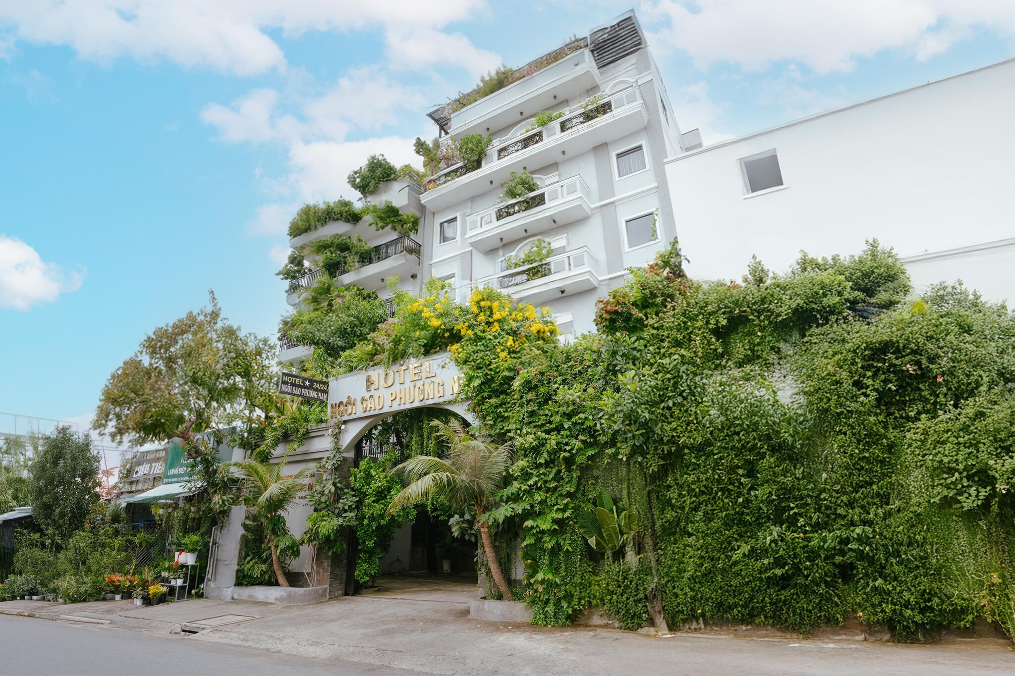 Spacious Family Stay with Free Parking and Wifi