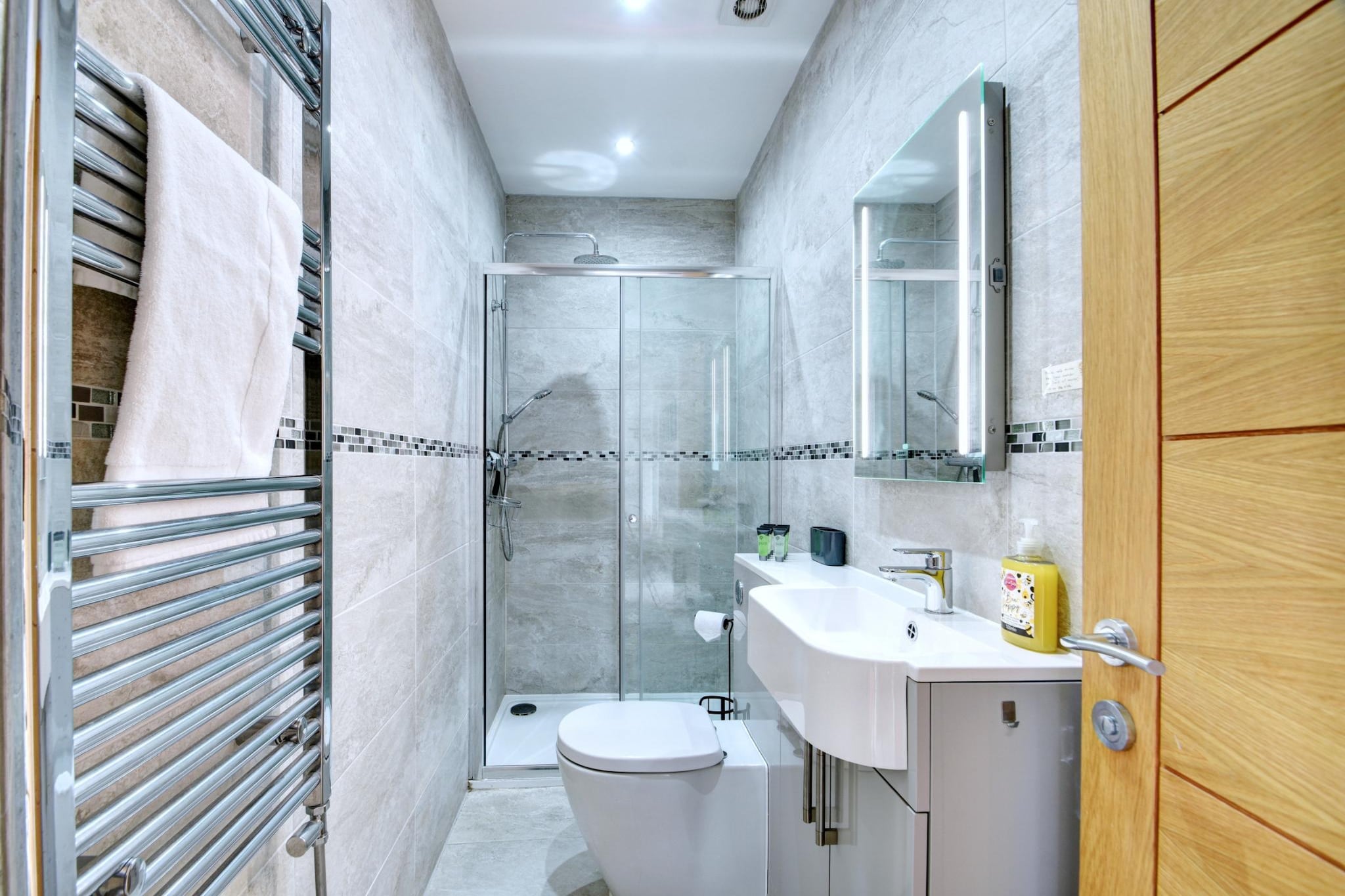 The Loft at The Regency - Bathroom