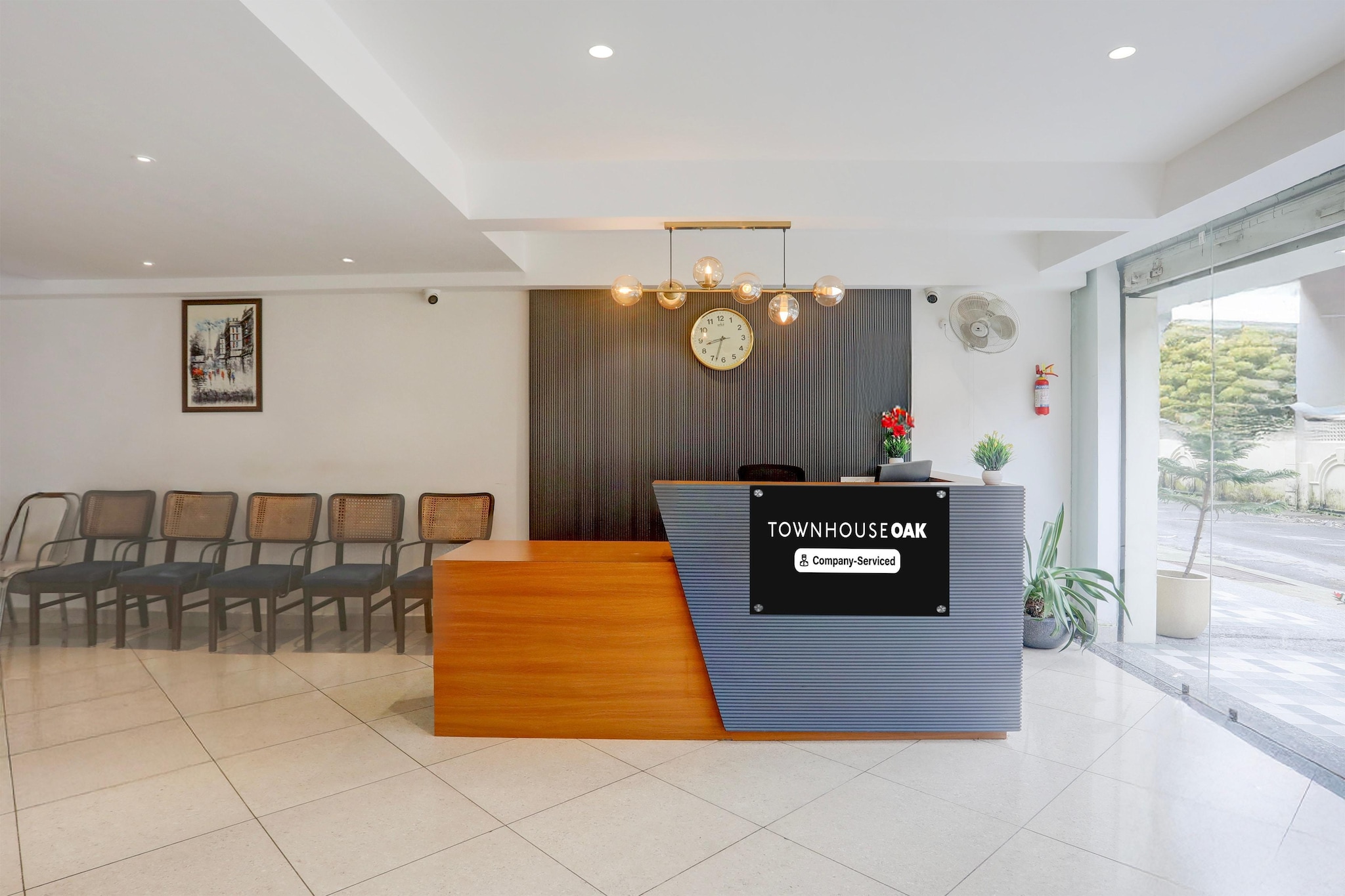 Comfortable Accommodations: Townhouse Oak Sevoke Road Siliguri in Siliguri offers four-star comfort with free WiFi, air-conditioning, and private bathrooms. Each room includes a work desk, seating area, TV, and free toiletries.
Convenient Facilities: Guests benefit from a lift, 24-hour front desk, housekeeping service, family rooms, room service, and luggage storage. Additional amenities include a work desk, seating area, TV, and free toiletries.
Prime Location: Located 14 km from Bagdogra International Airport, the hotel is near Darjeeling Himalayan Toy Train Railway (4.9 km), New Jalpaiguri Station (9 km), Mahananda Wildlife Sanctuary (12 km), and Gorumara National Park (50 km).
Unmarried couples are warmly welcome at this property.
Guests with local ID proof are warmly welcome.
Early Check-In Policy: A full day’s room rate will be charged for check-ins before 6:00 AM. Complimentary early check-in is available between 6:00 AM and 10:00 AM, subject to room availability.
Check-in is only available to guests aged 18 and above. Please provide a government-issued ID to confirm your age.