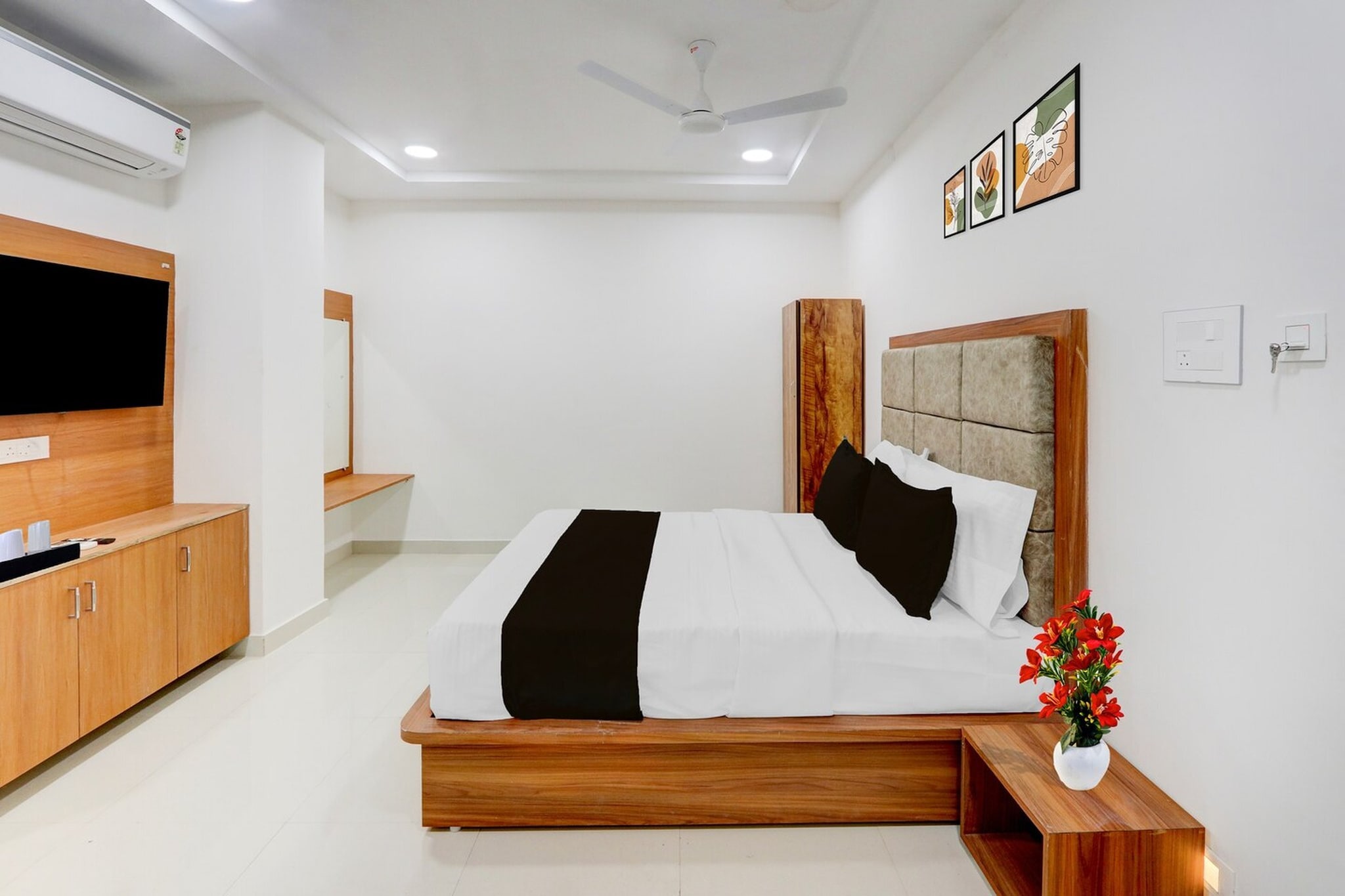 Townhouse Oak Public Garden Hanamkonda