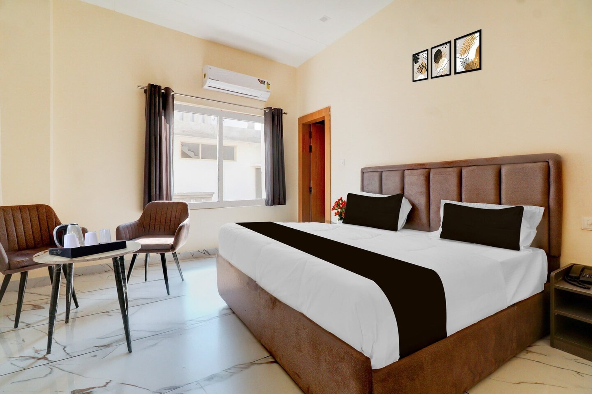 Townhouse Oak Army Aviation Base Jhansi