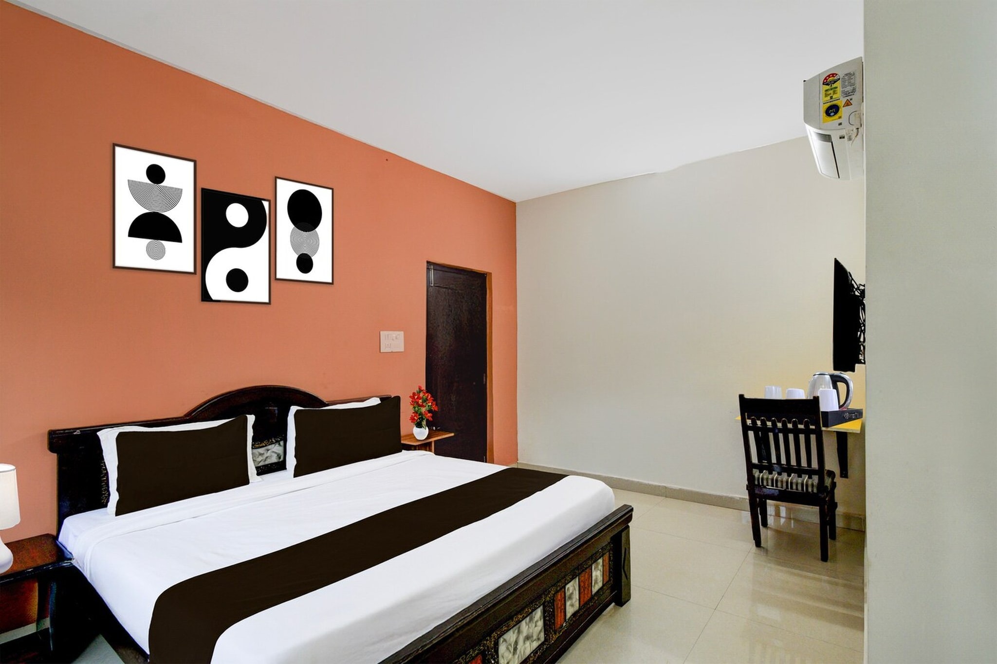 Ideally situated in the HITEC City district of Kondapur, Collection O Atlas DLF Formerly Hillside is situated 3.2 km from ISB, 11 km from Golkonda Fort and 14 km from City Centre Mall. Featuring a shared lounge, the 4-star hotel has air-conditioned rooms with free WiFi, each with a private bathroom. The accommodation features a shared kitchen and room service for guests.

All rooms in the hotel are fitted with a TV and free toiletries.

Collection O Atlas DLF Formerly Hillside offers an Ã  la carte or continental breakfast. At the accommodation you will find a restaurant serving Indian cuisine. Vegetarian and halal options can also be requested.

Ravindra Bharathi is 16 km from Collection O Atlas DLF Formerly Hillside, while AP State Archaeology Museum is 17 km from the property. Rajiv Gandhi International Airport is 32 km away.

Unmarried couples are warmly welcome at this property.
Guests with local ID proof are warmly welcome.
Early Check-In Policy: A full dayâ€™s room rate will be charged for check-ins before 6:00 AM. Complimentary early check-in is available between 6:00 AM and 10:00 AM, subject to room availability. 
Check-in is only available to guests aged 18 and above. Please provide a government-issued ID to confirmÂ yourÂ age.