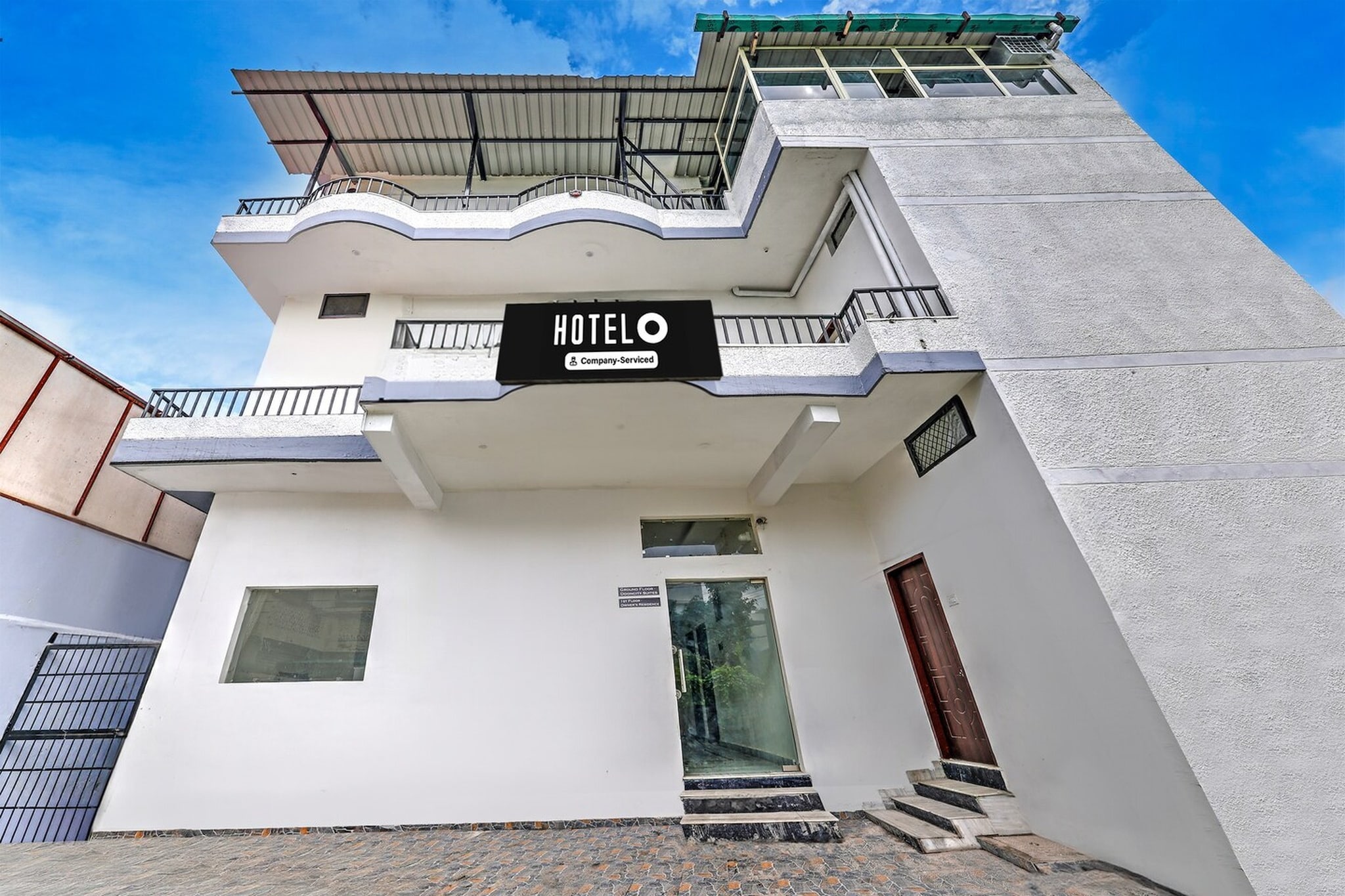 Hotel O Clock Tower DehradunÂ  Dooncity Suites