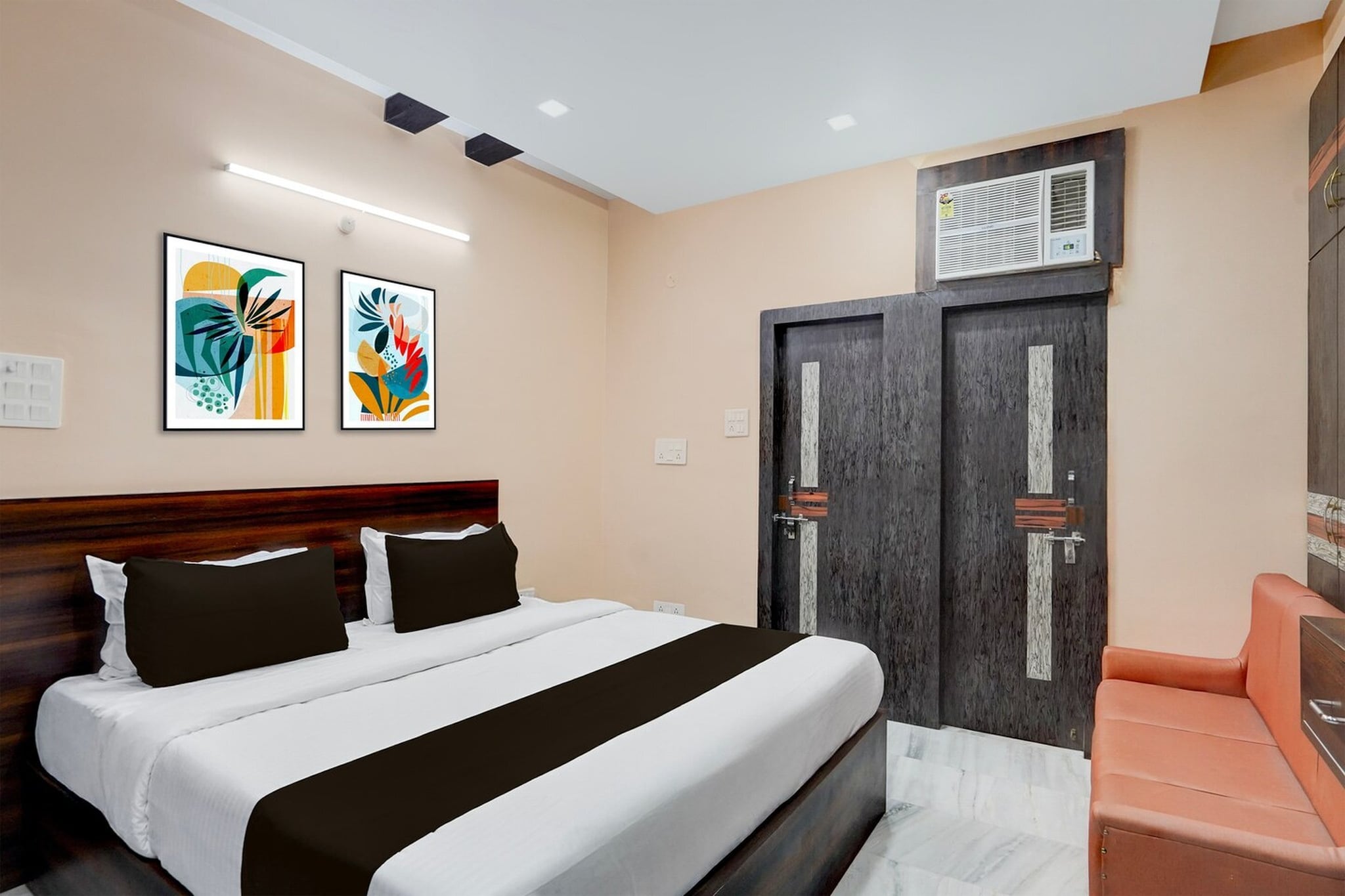 Situated in Patna, Bihar region, Collection O Patliputra Sports Complex Formerly Wellfood Inn is set 2.9 km from Patna Railway Station. This 3-star hotel offers room service, a 24-hour front desk and free WiFi. The hotel has family rooms.

All rooms at the hotel are fitted with a seating area, a flat-screen TV with satellite channels and a private bathroom with free toiletries and a bath or shower. The units at Collection O Patliputra Sports Complex Formerly Wellfood Inn have air conditioning and a desk.

Jay Prakash Narayan Airport is 7 km from the property.

Unmarried couples are warmly welcome at this property.
Guests with local ID proof are warmly welcome.
Early Check-In Policy: A full dayâ€™s room rate will be charged for check-ins before 6:00 AM. Complimentary early check-in is available between 6:00 AM and 10:00 AM, subject to room availability.
Check-in is only available to guests aged 18 and above. Please provide a government-issued ID to confirmÂ yourÂ age.
