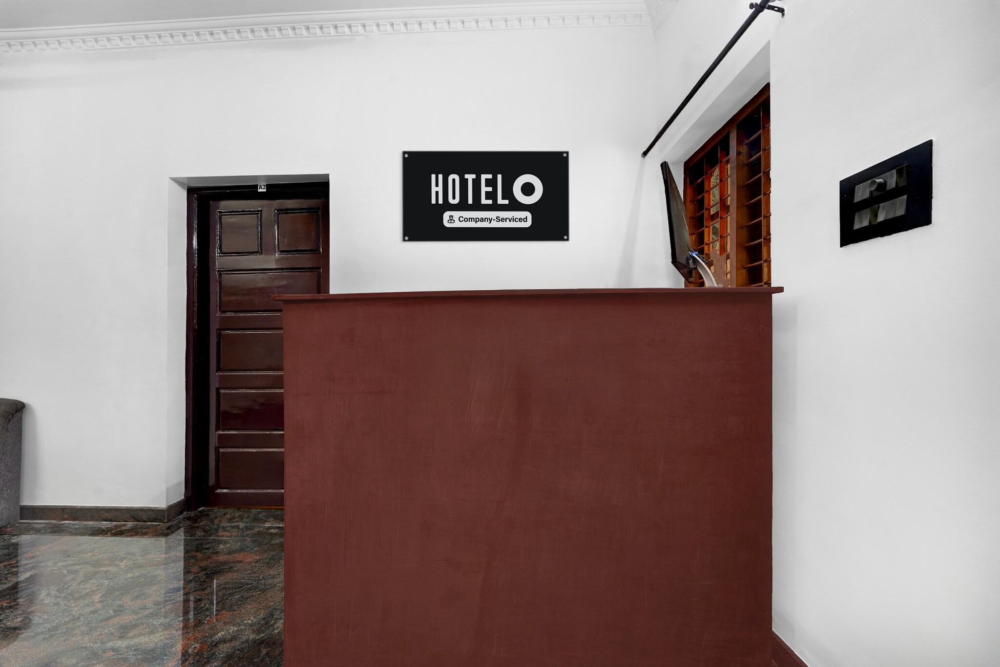 Ground floor: (bedroom(double bed, TV, seating area, air conditioning, Towels incl., telephone), bathroom(bathtub or shower, shower, washbasin, toilet, shampoo, body soap, hot water))