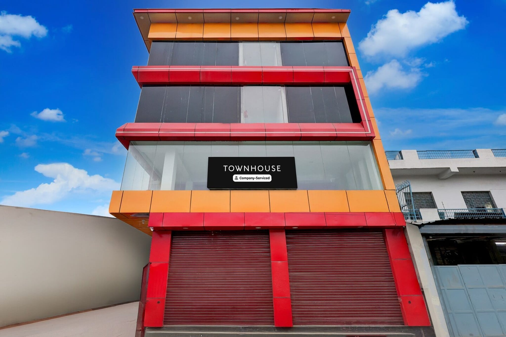 Super Townhouse Mandoli Metro Station