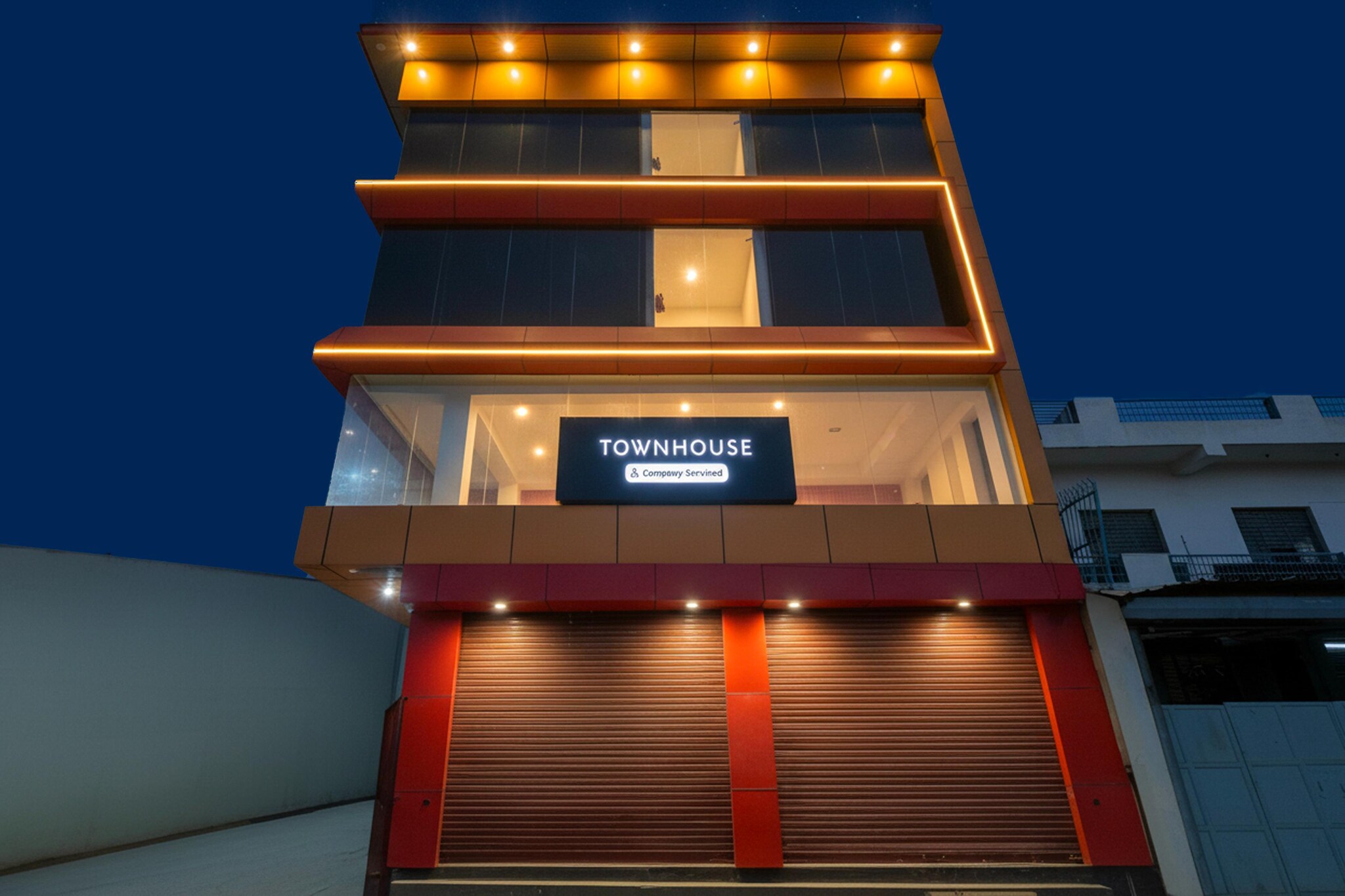 Super Townhouse Mandoli Metro Station