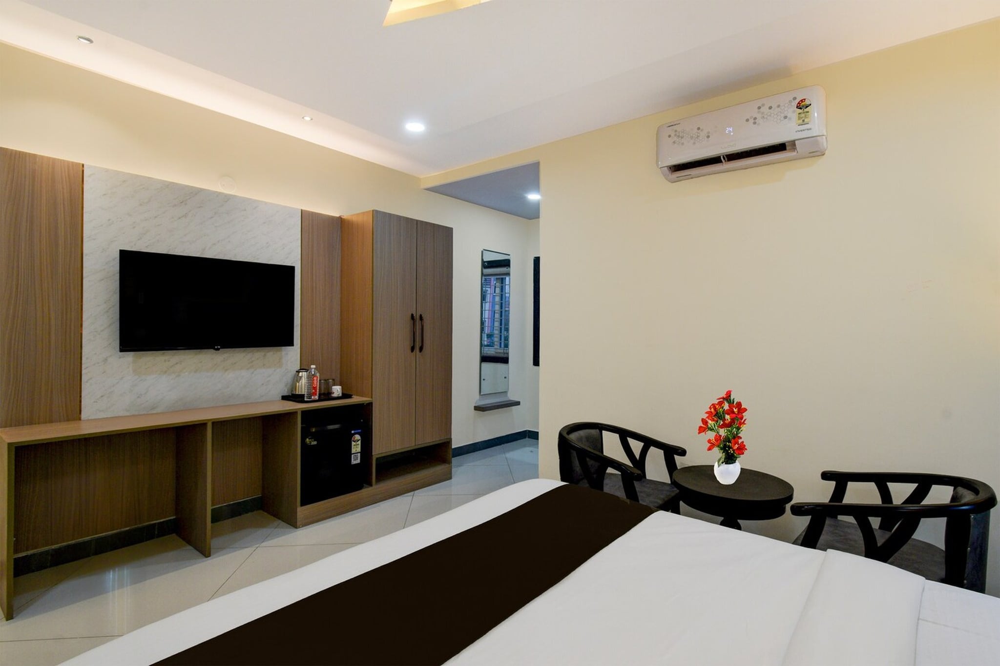 Townhouse Oak Premier Raidurg Bio Diversity Park