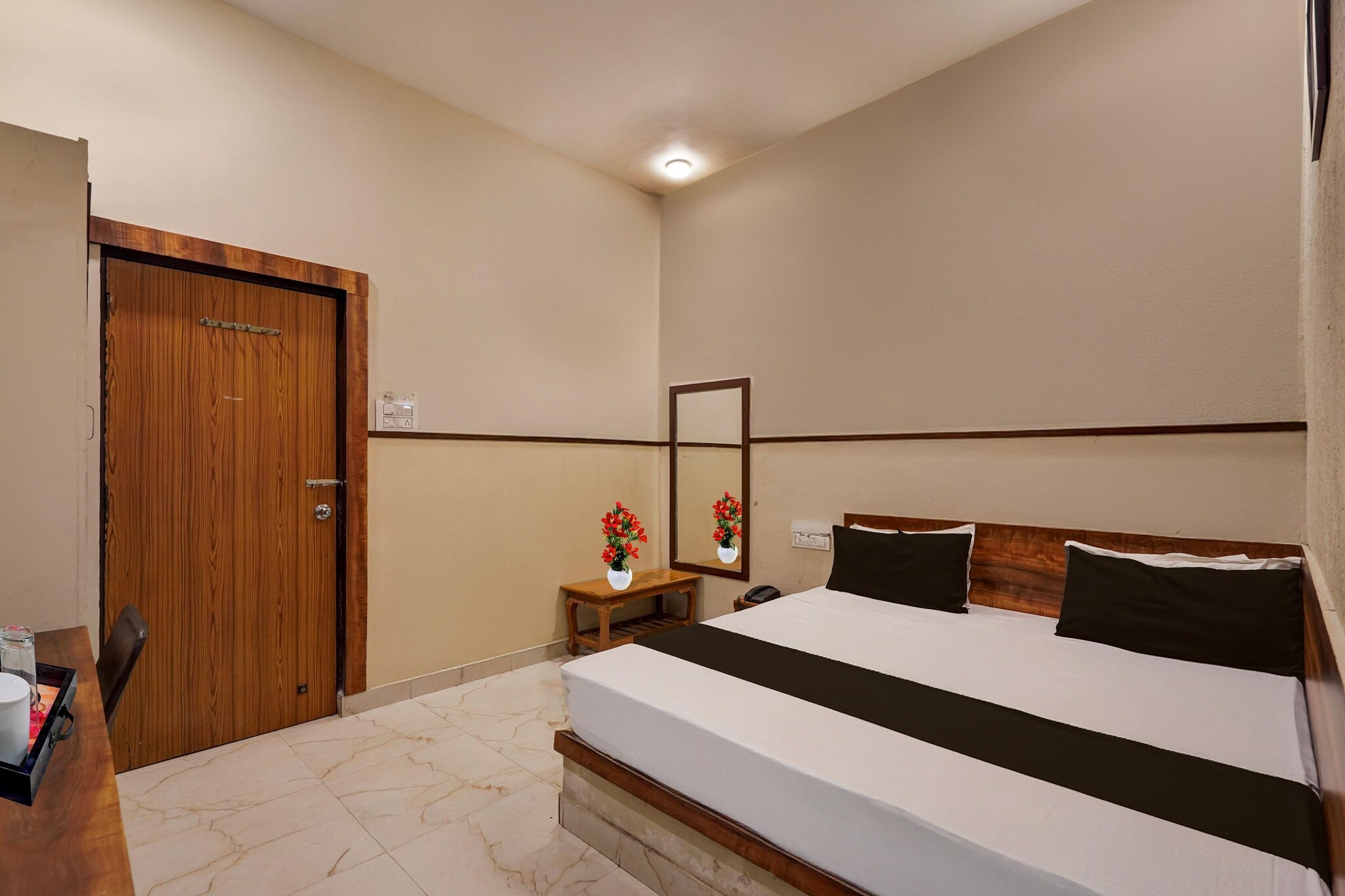 Townhouse City Mall Kota Hotel High Society