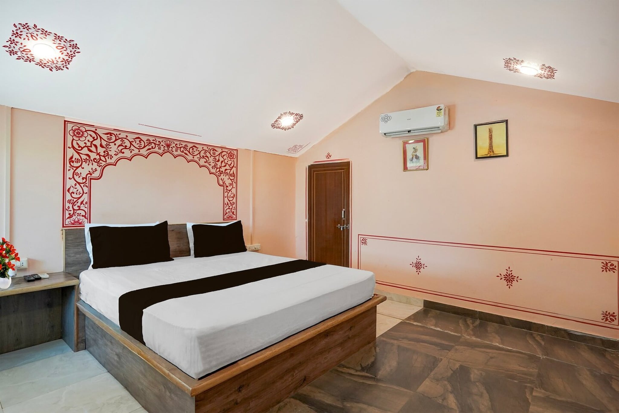 Located within 16 km of Chittorgarh Fort and 15 km of Chittorgarh Railway Station, Collection O Raghunathpura Uptown Chittorgarh Formerly Padmavati Resort provides rooms with air conditioning and a private bathroom in Chittaurgarh. This 3-star hotel offers room service, a 24-hour front desk and free WiFi. The hotel features family rooms.

Guest rooms at the hotel are equipped with a seating area, a flat-screen TV with satellite channels and a private bathroom with free toiletries and a bath or shower. All units include a desk.

Maharana Pratap Airport is 97 km away.

1. Unmarried couples are warmly welcome at this property.
2. Guests with local ID proof are warmly welcome.
3.Early Check-In Policy: A full dayâ€™s room rate will be charged for check-ins before 6:00 AM. Complimentary early check-in is available between 6:00 AM and 10:00 AM, subject to room availability.
4.Foreign guests are welcome and allowed to stay at this property without any restrictions
Check-in is only available to guests aged 18 and above. Please provide a government-issued ID to confirmÂ yourÂ age.
