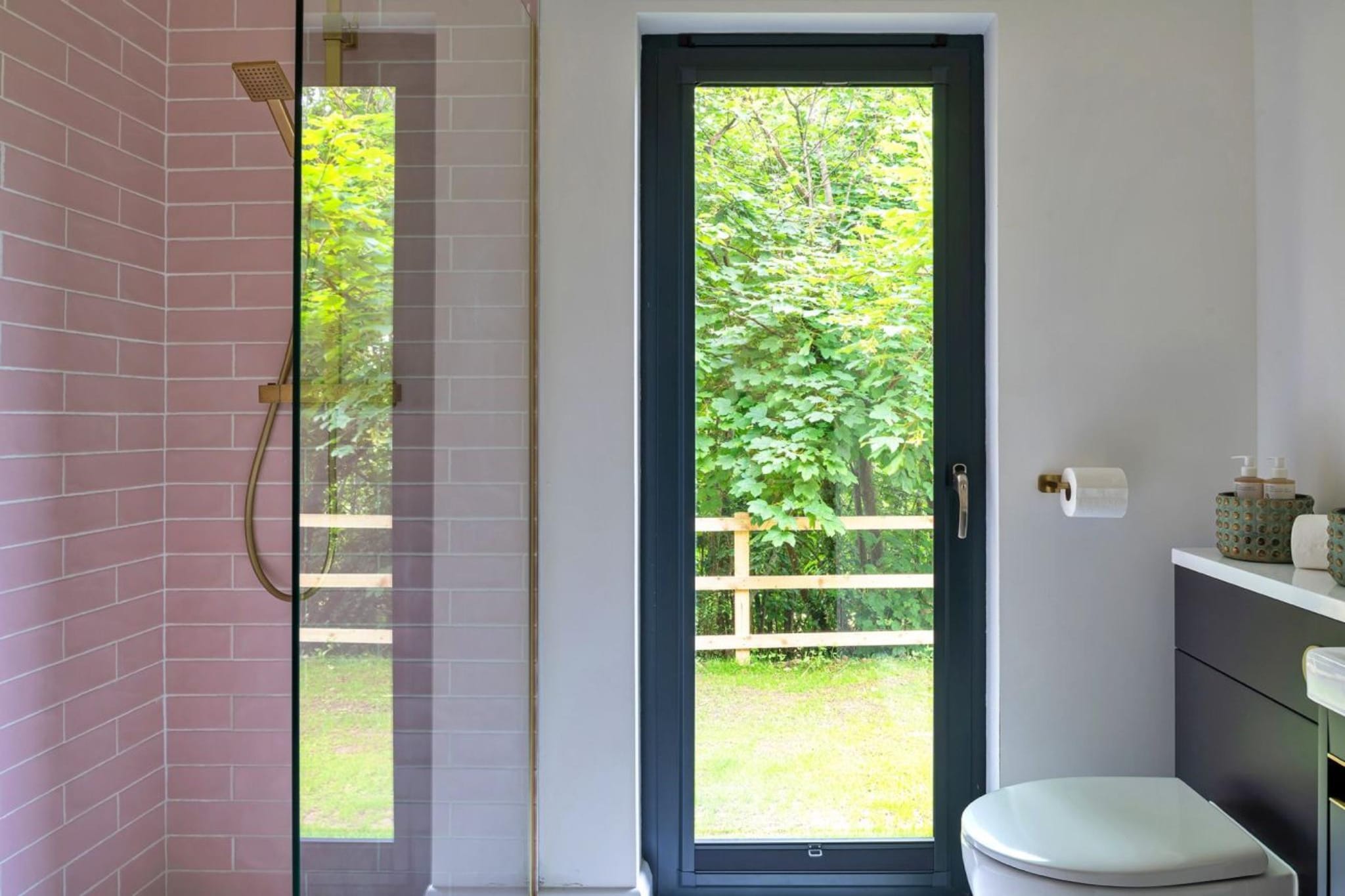 Coulscott Pipistrelle Barn - Bathroom