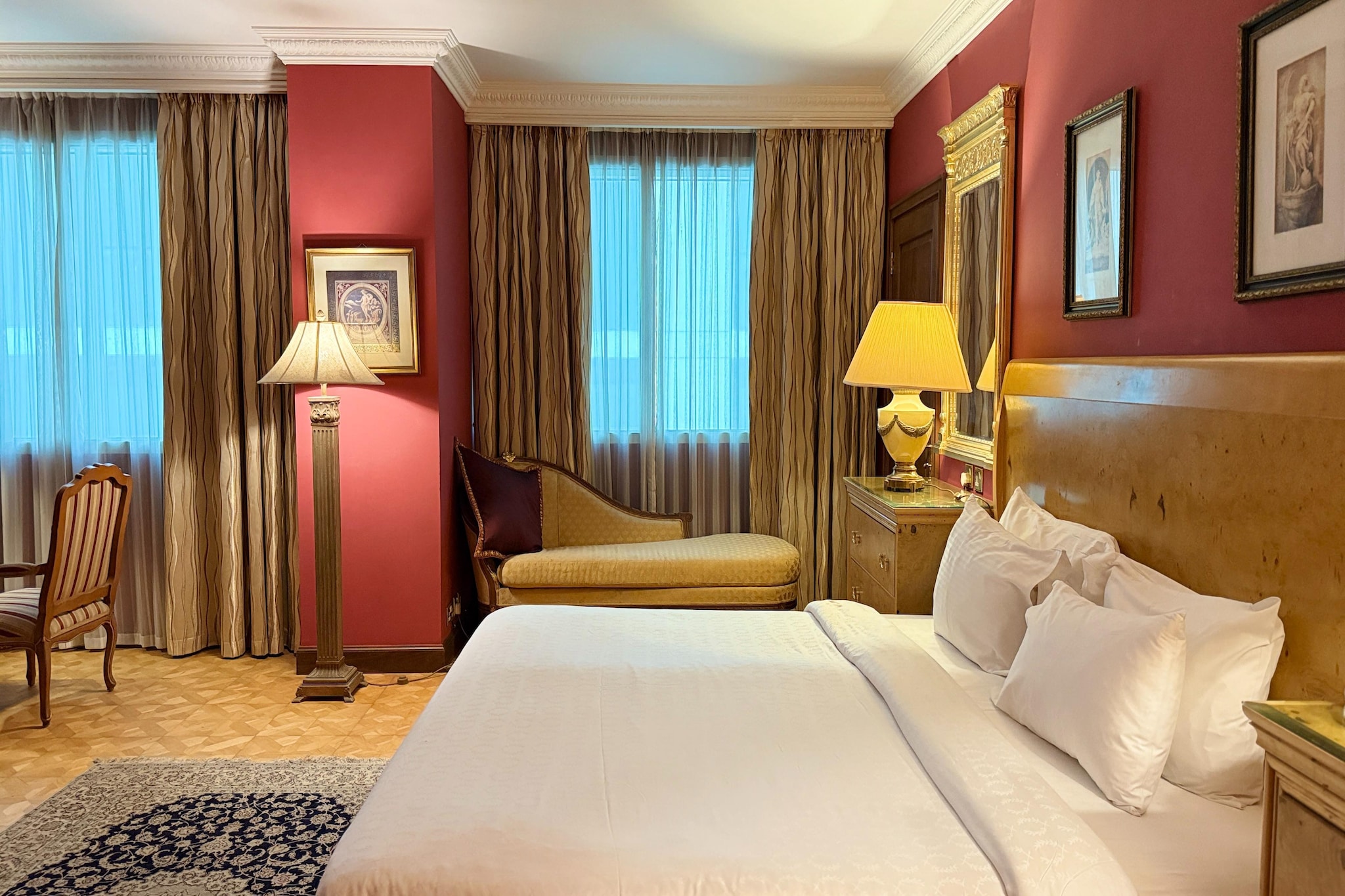 Ground floor: (bedroom(Internet access, double bed, TV, seating area, air conditioning, Towels/Sheets (Incl.), Trash compactor), bathroom(shower, washbasin, toilet, bidet, Essentials))