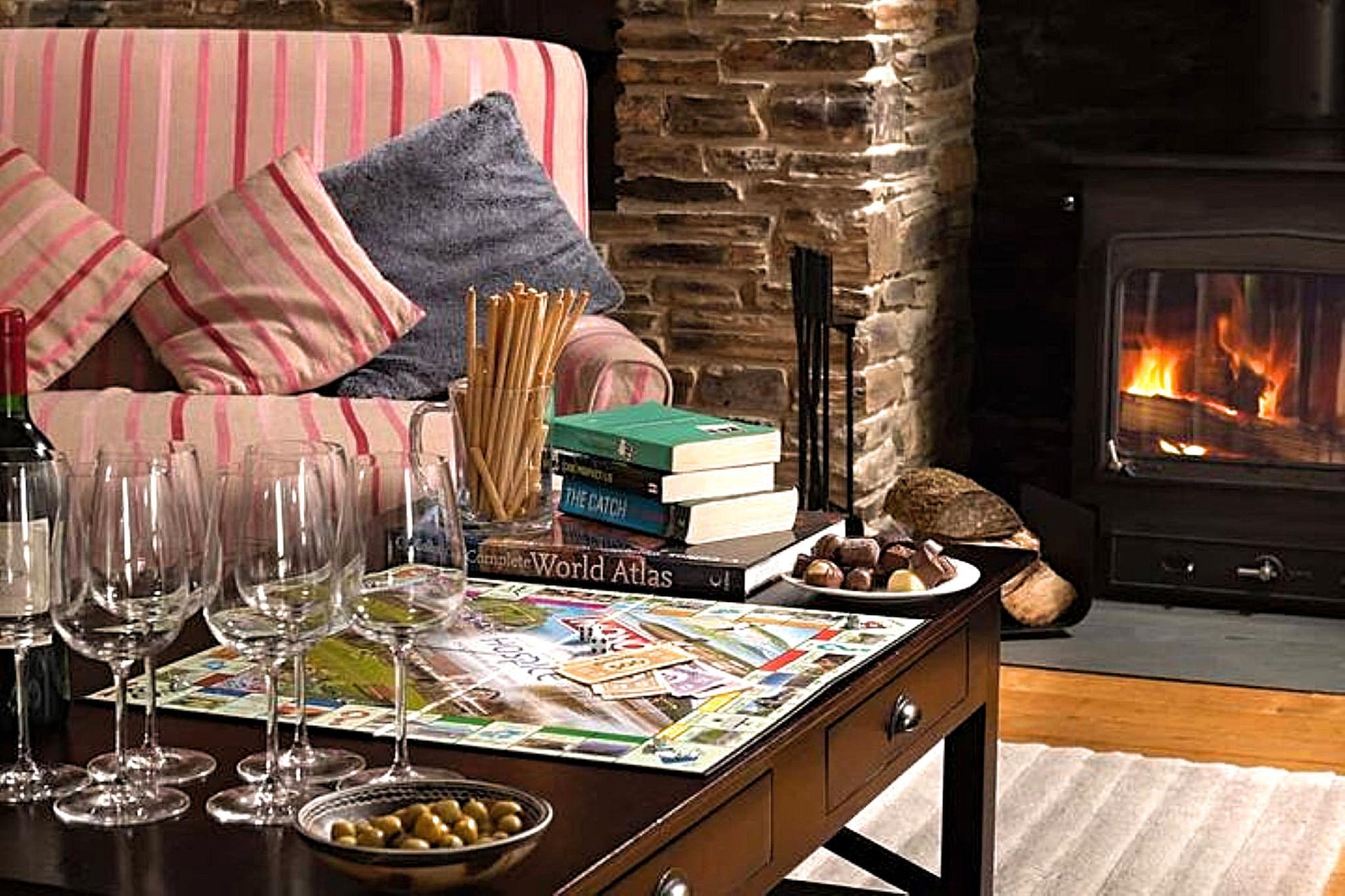Coulscott Old Barn - Living room
