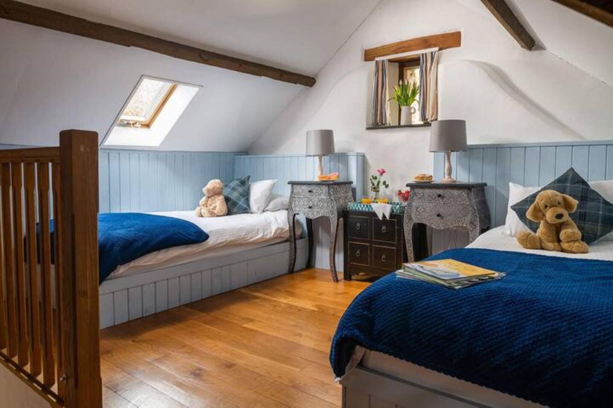 Coulscott Old Barn - Bedroom