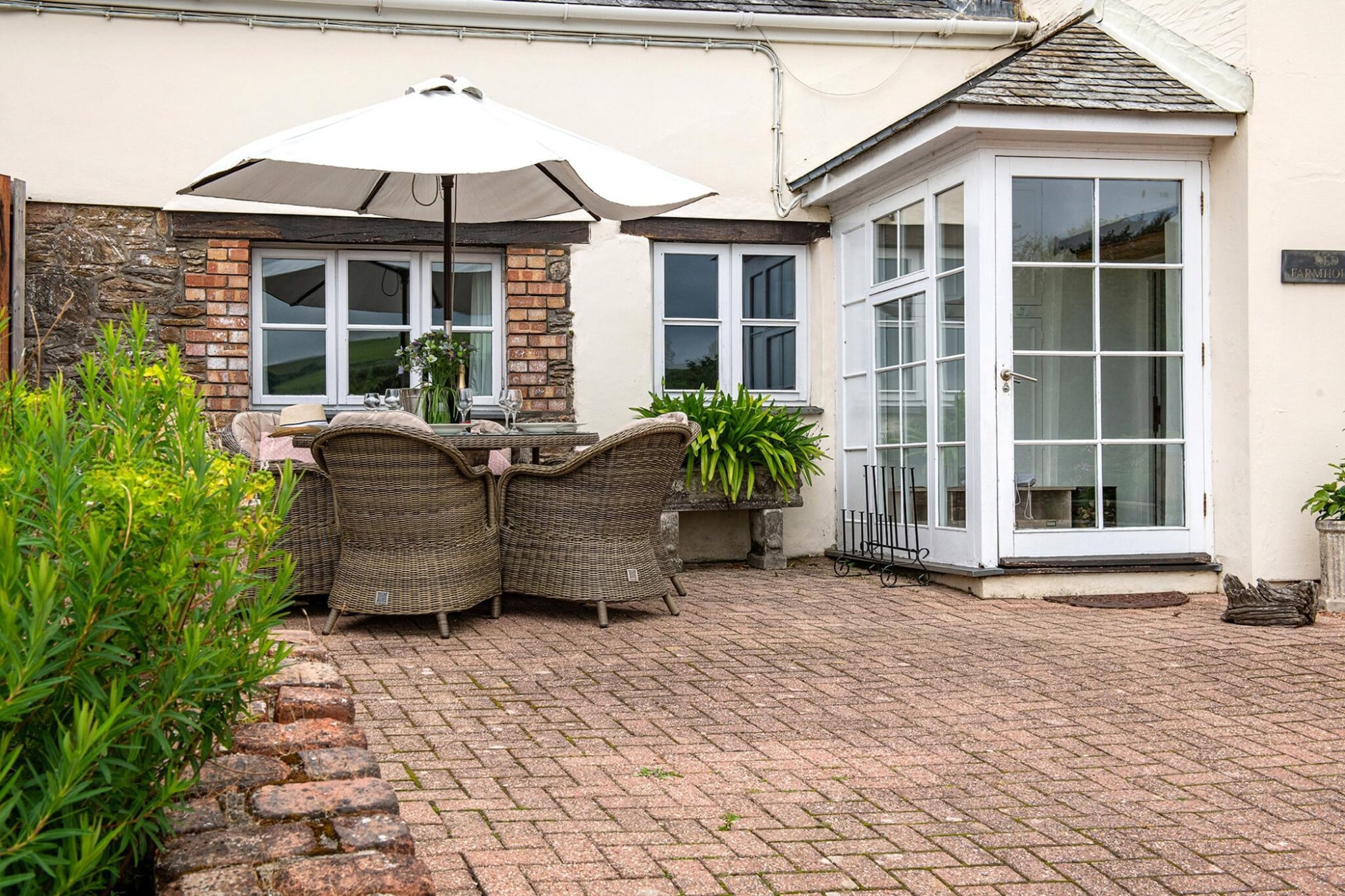 Coulscott Farmhouse - Terrace balcony