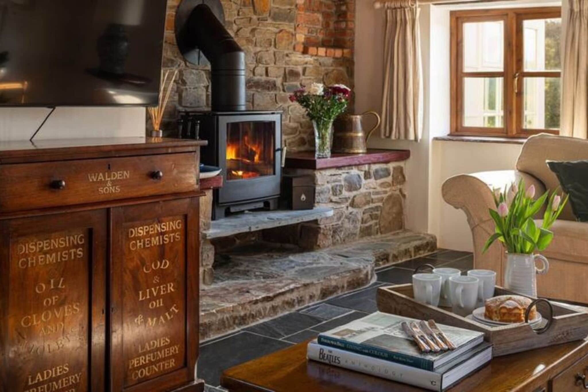 Coulscott House - Living room