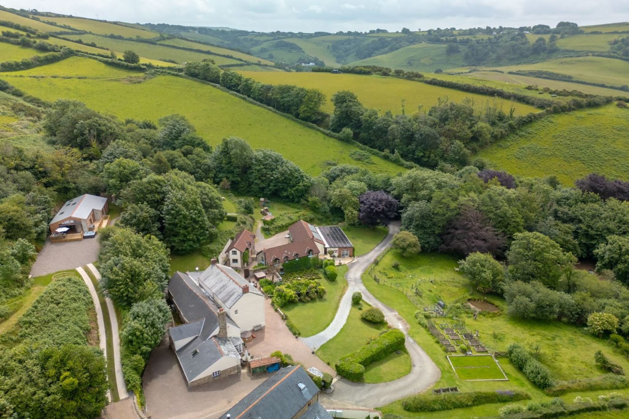 Coulscott Georgian House - Areas within 1km in summer