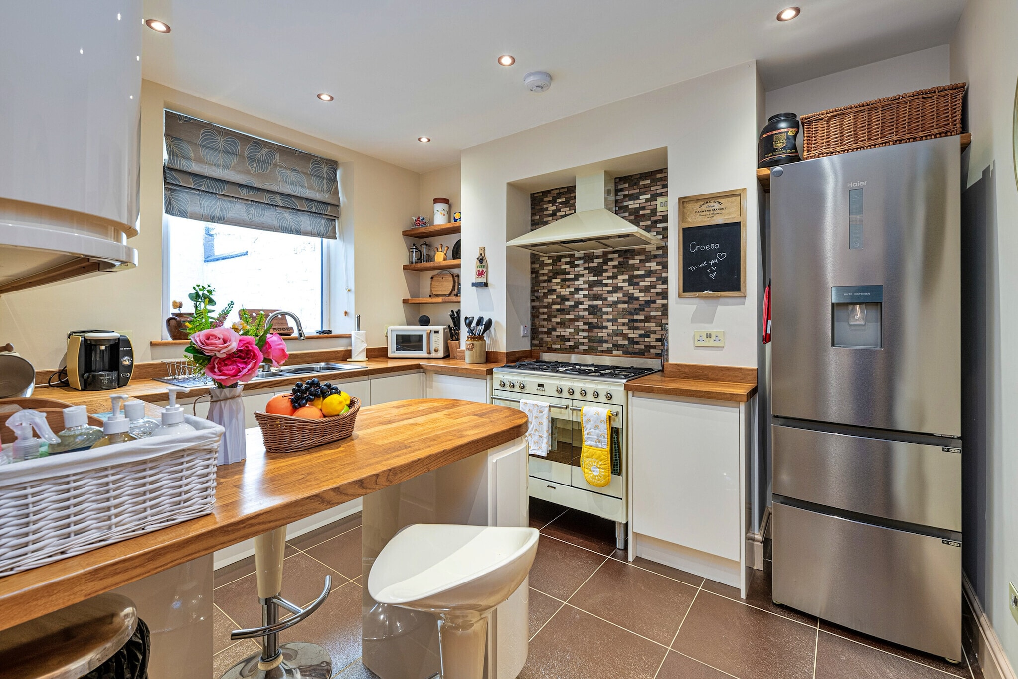 Bryn Derfel House - Kitchen