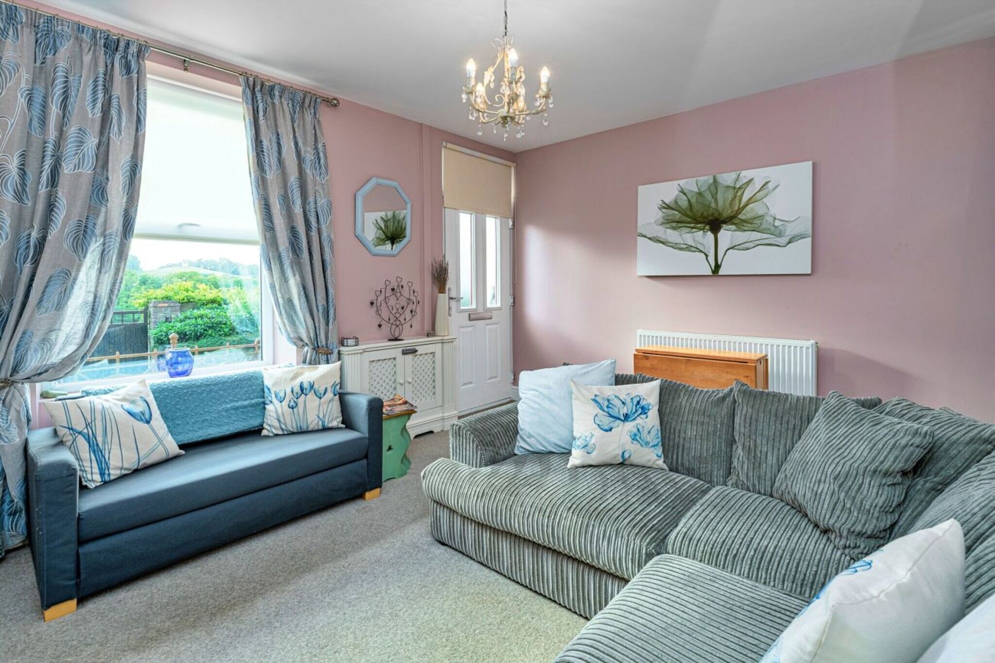 Bryn Derfel House - Living room