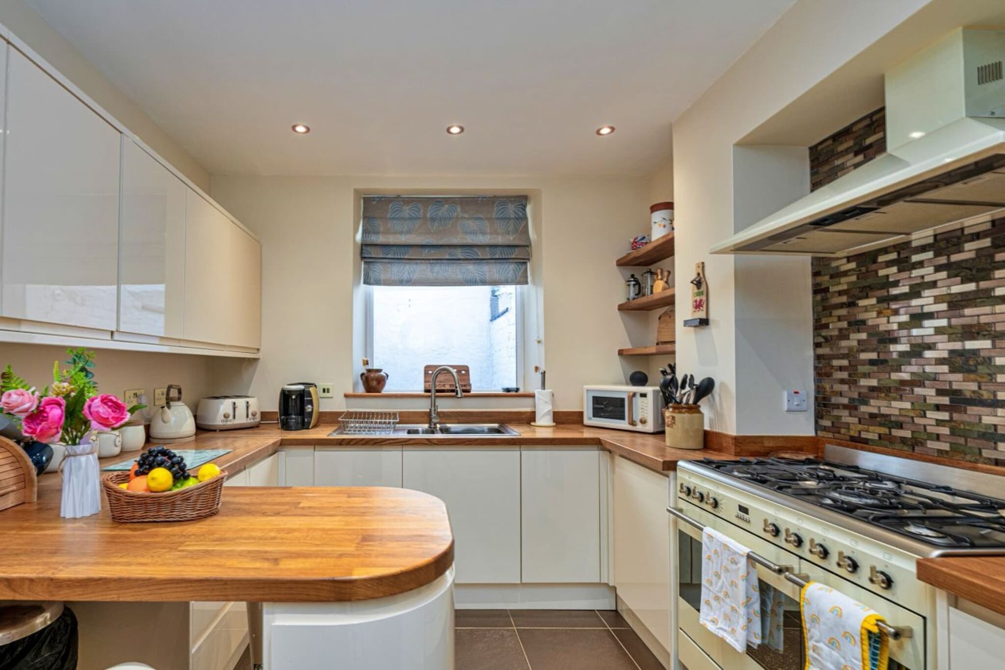 Bryn Derfel House - Kitchen