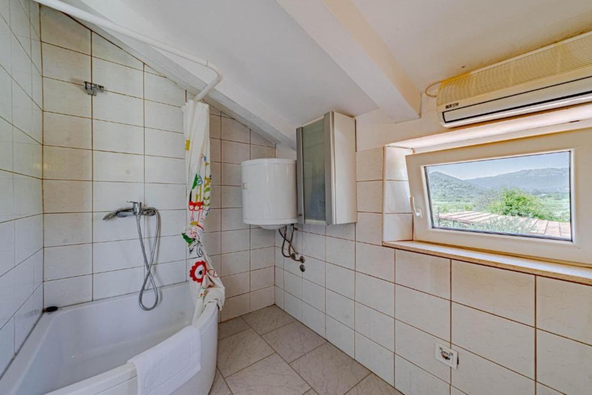 Natur Olive House Ston-Badezimmer
