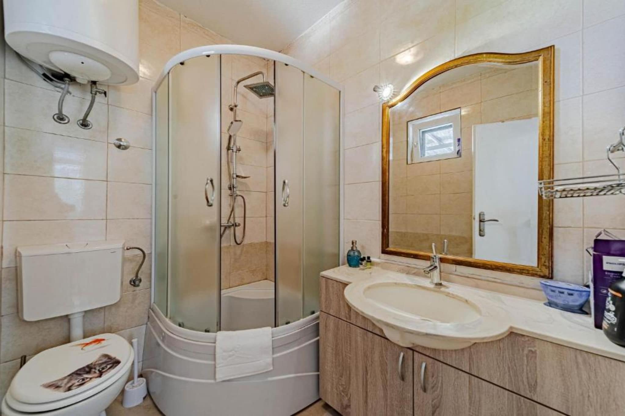Natur Olive House Ston-Badezimmer