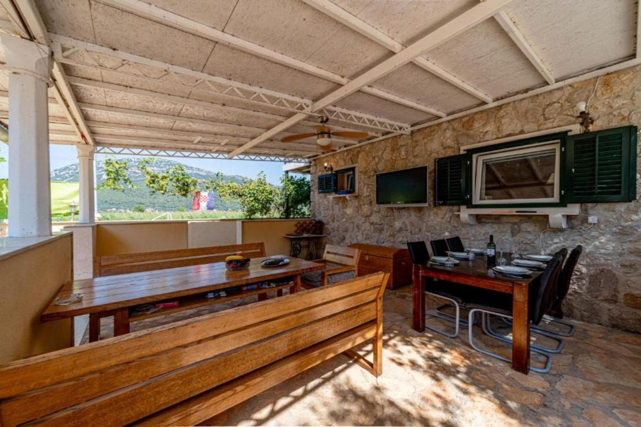 Natur Olive House Ston-Ausstattung