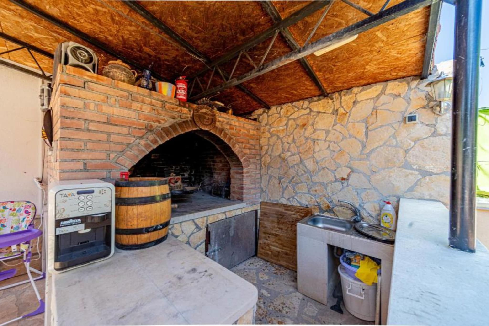 Natur Olive House Ston-Ausstattung