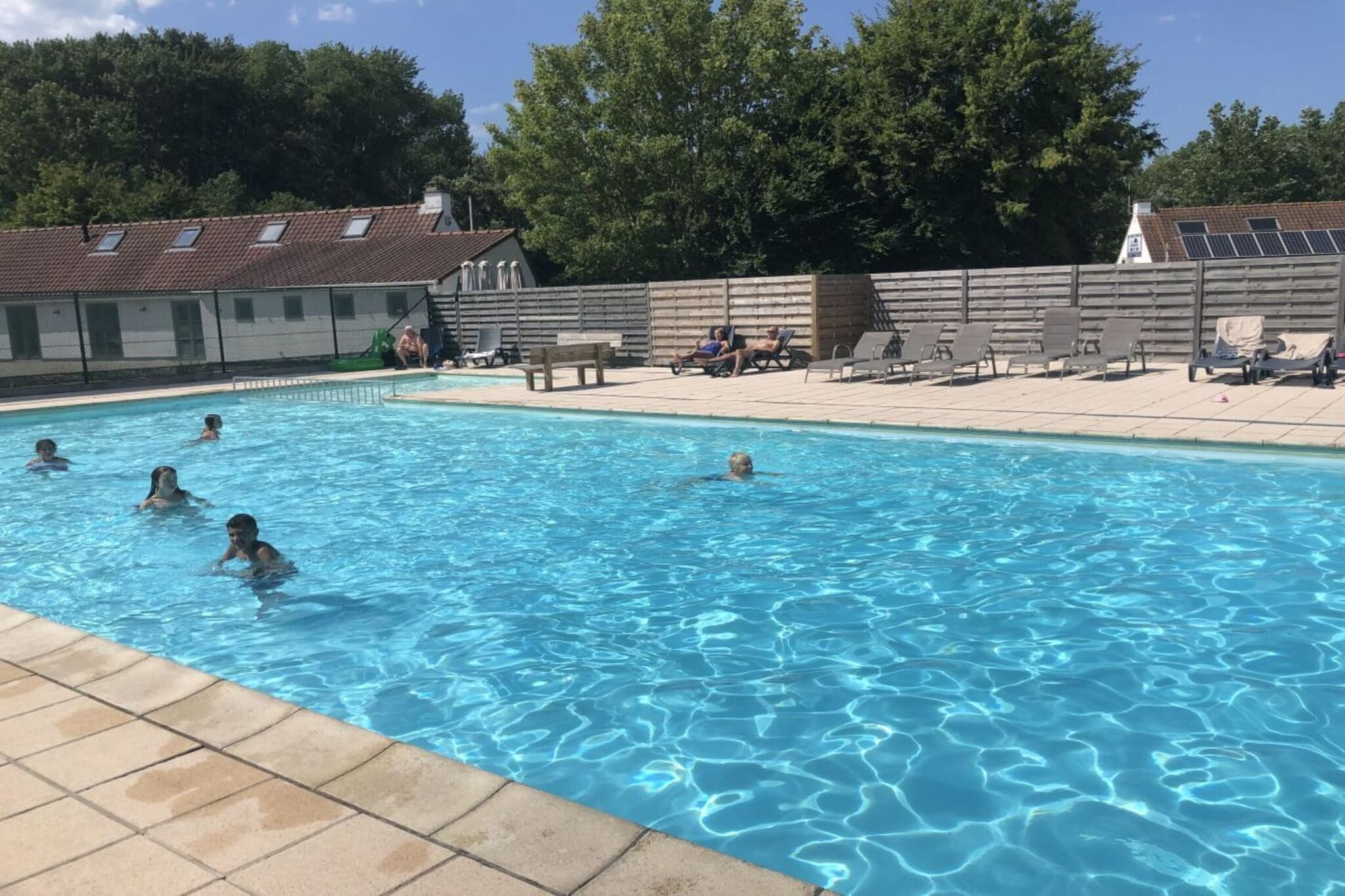 186075-Zwembad