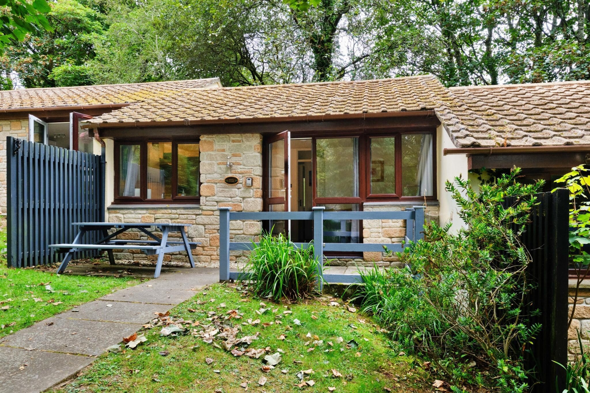 Joyful Cottage - Außenbereich Sommer