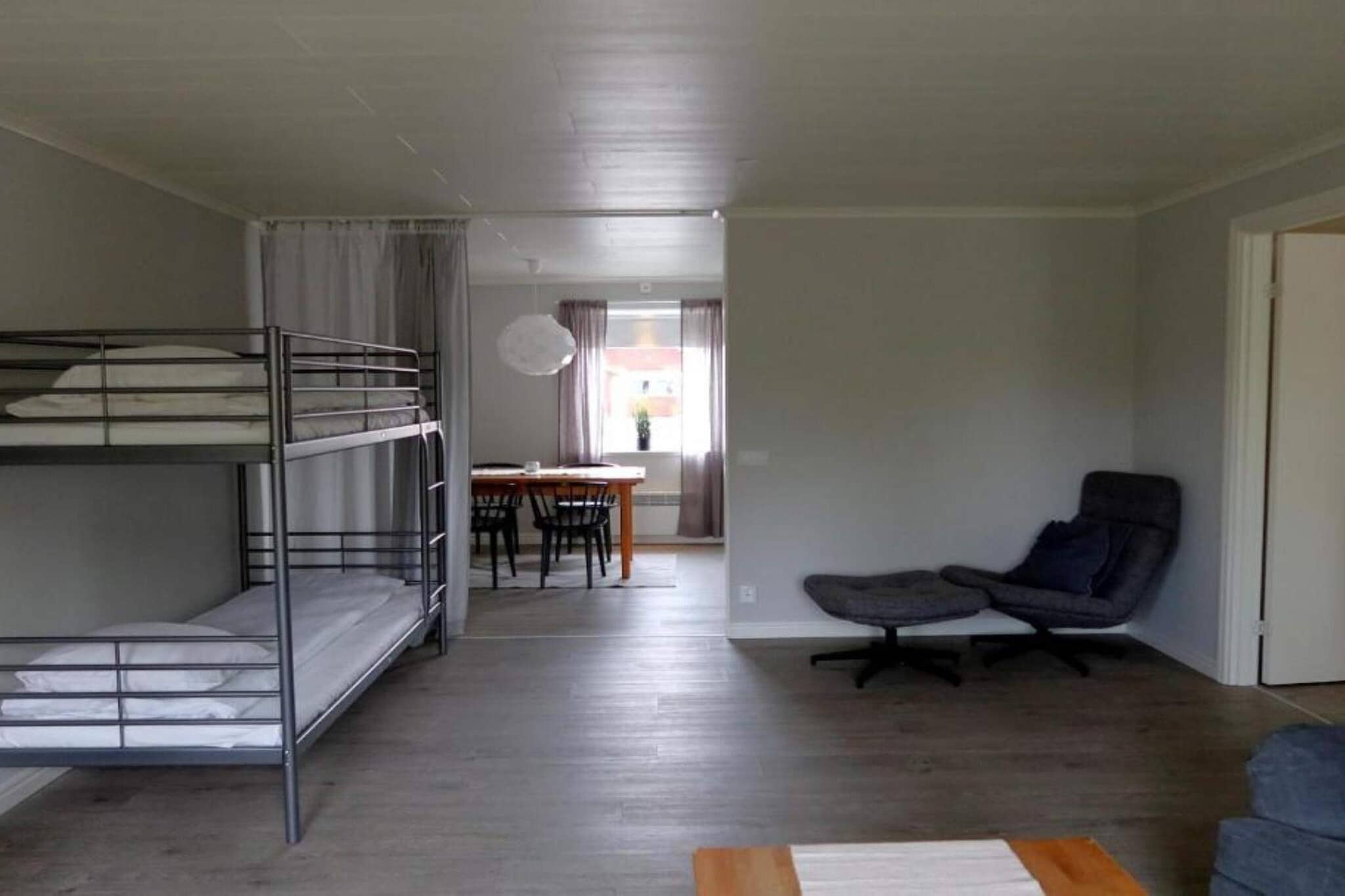 3 person holiday park home in 82011