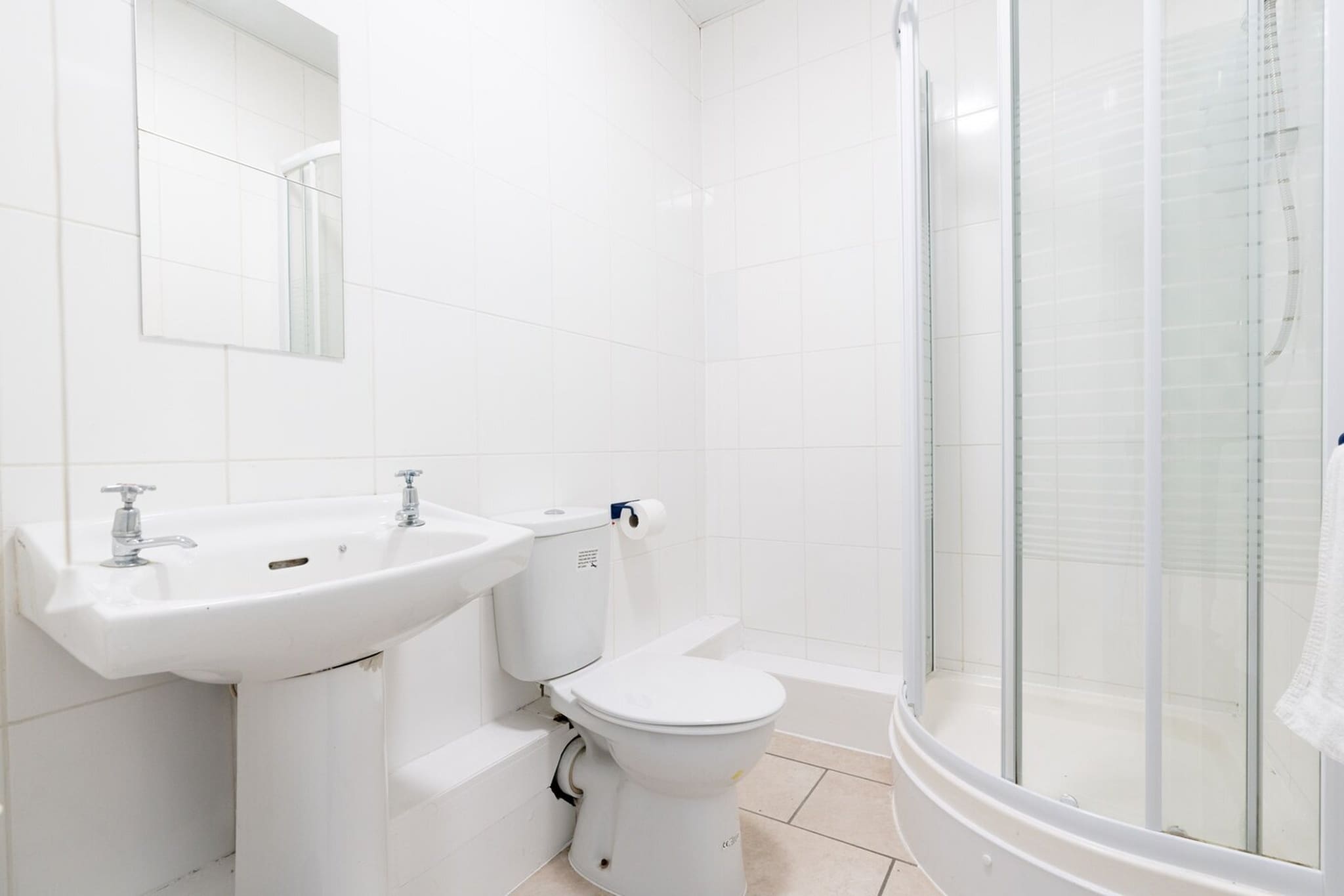Standard Twin Room - Shared - Badezimmer