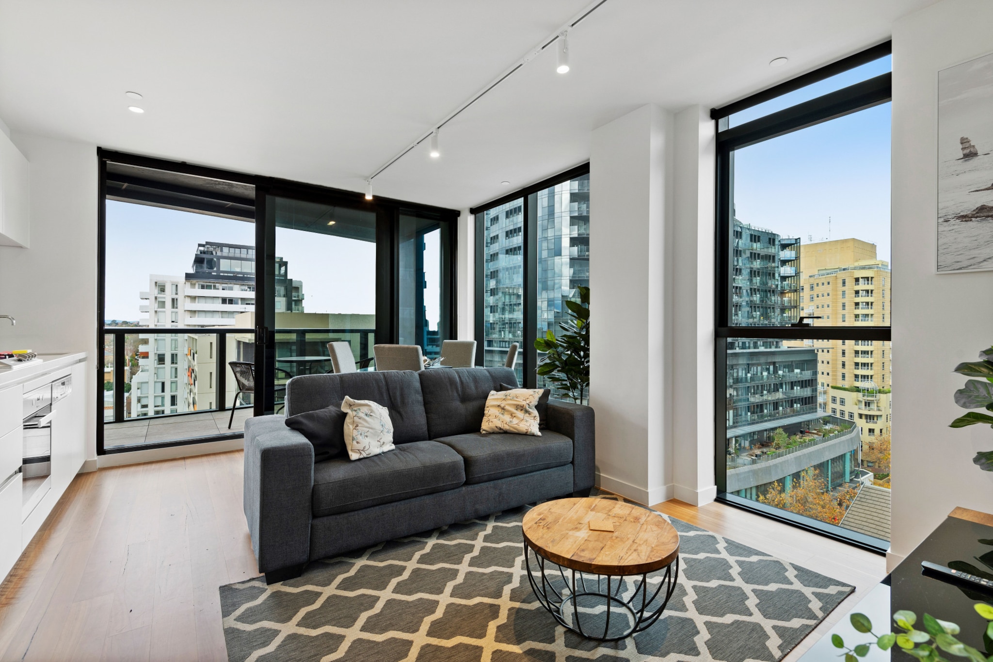 Desk, Elevator, Wardrobe, Kitchen(electric kettle, toaster, coffee machine, oven, microwave, dishwasher, fridge, Wine glasses), bedroom(Bed Linen, Queen Bed), bathroom(hairdryer, Towels/Sheets (Incl.), shampoo, body soap, Conditioner, Shower gel), First Aid, TV, tumble dryer, washing machine, balcony or terrace, heating, air conditioning, iron, Essentials, Dedicated workspace, Carbon monoxide detector