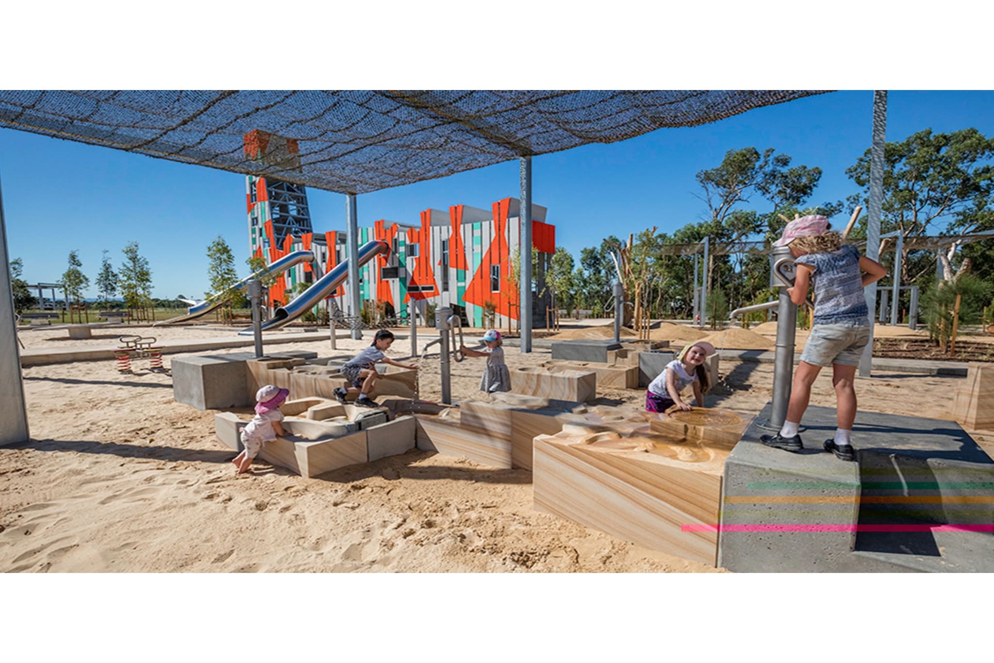 Poolside 2-Bed Haven, Walk to City Centre