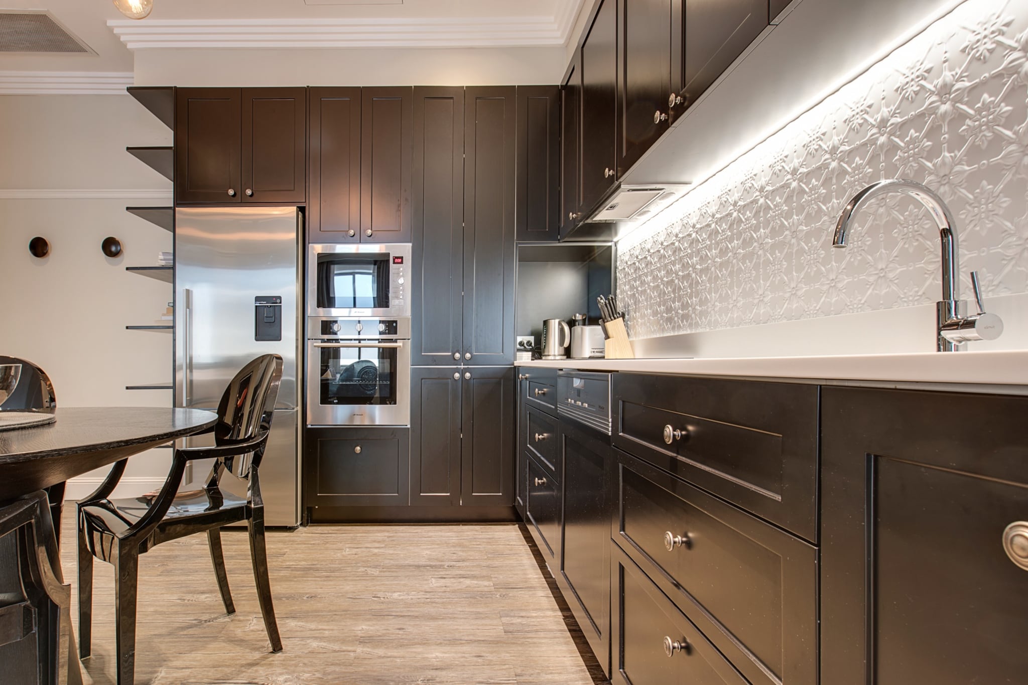 We know how it is. You spend too long in the city and you start to go a bit crazy. So why not jump on the train and head up to the mountains for some rest and relaxation? Our new two-bedroom apartment offers a great combination of comfort – with its leather lounge, fireplace, flat screen TV and spacious sleeping quarters – and convenience. It's opposite the train station and the Blue Mountains Explorer bus stop, so you don't need a car, and Katoomba's shopping strip is just around the corner.
The space
With two bedrooms, two bathrooms and a fully functional kitchen, this apartment provides flexibility for groups and families looking to get out of the city.
 
General
- Brand new building with high quality finishes
- Right in the heart of Katoomba's shopping strip
- Ducted air conditioning and heating
- Common laundry facilities provided
- Wi-Fi is provided
- Self check-in
 
Living room
- Flat-screen TV
- Comfy leather lounge
- Sound bar and fireplace
 
Bathroom
- Two luxury tiled bathrooms
- Hair dryer
 
Bedrooms
- Two queen bedrooms, each with flat screen TV
- Built-in wardrobes
 
Kitchen
- Electric cooktop
- Modern stainless-steel appliances
- Dishwasher
Local area description
Katoomba is the classic Blue Mountains town. Perched high above Sydney in the middle of the Blue Mountains National Park, it's the jumping off point for some of the area's most iconic attractions: Scenic World, the Three Sisters and Echo Point. Beyond the natural beauty, it's almost impossibly cute, with more than enough beautiful sandstone buildings, art deco cafes, gardens, pubs and boutique shops to keep you busy.
House rules
You are staying in a friendly and peaceful neighbourhood and we kindly ask you to respect the community and your surrounding neighbours. The following strict House Rules apply:
- No loud noise between 10 pm and 8 am
- No parties or antisocial behaviour
- No additional people are to access the property without our prior approval
- No pets are allowed in the property without approval
- No smoking is allowed at any times
- If you break something, please let us know
- To help protect all floor coverings do not wear any shoes inside the property
- This property is equipped with an automatic fire alarm system. In the event of an unintentional activation, please be advised that you may be held liable for any associated call-out charges incurred
 
Please be aware that excessive noise such as amplified music, vocals or screaming or anti-social behaviour in the property or common areas can cause neighbours to complain to us, the Building Manager, Council Rangers or Police.
 
IMPORTANT: Any breach of the House Rules may lead to a $500 fine plus compensation for any cost/damage created and immediate eviction of the property.
 
Finally, when checking out, we kindly ask you for the following:
- Please leave all beds unmade
- Please clean up your dishes and put them away
- In case you have rearranged furniture, please put it back to the original location
- Please take out the rubbish and remember to use the right bins
- Please ensure all appliances, A/C and lights are off and doors and windows are closed
Interaction with guests
Welcome to MadeComfy! Our local team curates stays in exceptional Australian & New Zealand properties, ensuring style, comfort, and prime locations for discerning guests. We prioritise your needs to provide a memorable home-away-from-home experience. Explore our digital guidebooks for local recommendations, and don't hesitate to contact us throughout your stay. We're here to ensure your comfort – enjoy your stay with MadeComfy.
Notes
For your comfort, this property is prepared with professional-grade hotel-style linen, including a three-sheet setup, ensuring a fresh and hygienic sleep experience.
 
Extra Services:
- Early check-in: Our standard check-in is at 3 pm. To guarantee early access to the property we suggest booking the night before if available. Otherwise, early check-in is subject to availability from the night before at an additional cost.
- Late check-out: Our standard check-out is at 10 am. To guarantee a later check-out of the property we suggest booking an additional night if available. Otherwise, a late check-out is subject to availability from the night before to an additional cost.
- Baggage: For security reasons, we are unable to receive or to keep unattended baggage before check-in or after check-out
- We provide a small welcome amenity pack to get your stay started
 
Note
- Laundry Facilities are communal and must be paid for. 4$ for the washing machine and 2$ for the dryer.
- 15 steps from street level to apartment
- No parking
- This booking is protected with coverage for lost baggage and emergency medical expenses, provided by Travel Support with claim upto 500 AUD (T&C Applies). For more details reach out to Guest Support team post booking.
Access description
You’ll have access to the entire property when you stay here, so it will feel like your own home.
- The keys will be onsite. We will send you the access code 3 days prior to your arrival.
Getting around
Two minutes' walk to Katoomba Train Station. Trains leave regularly to Sydney and take two hours to Central Station. You can also catch the train to other towns in the Blue Mountains.
 
I highly recommend using ride-sharing services: For first time users, download the Uber app for more information.
 
Check out the TripGo app for transport timetables.