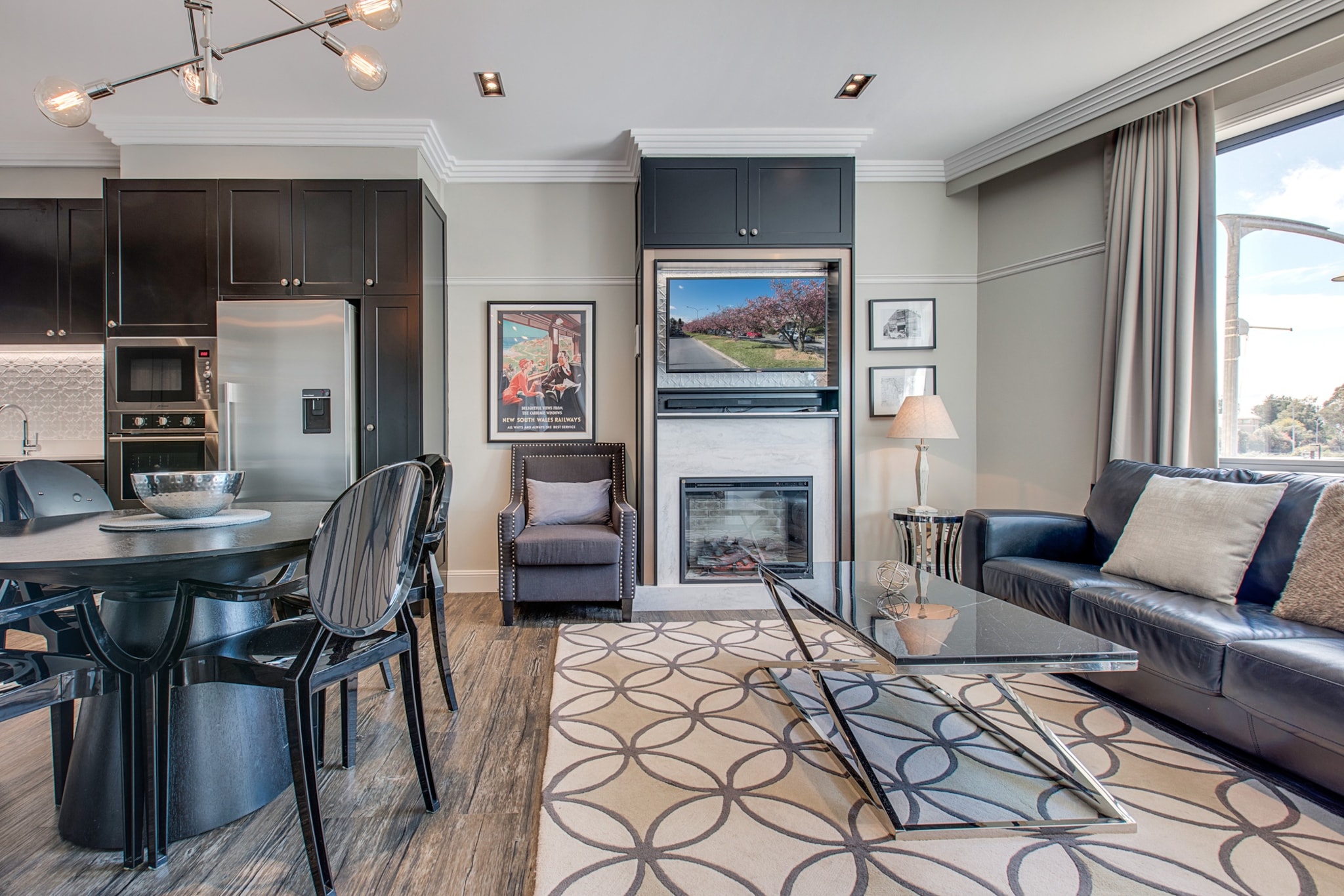 Mountain Retreat, Steps from Train Station