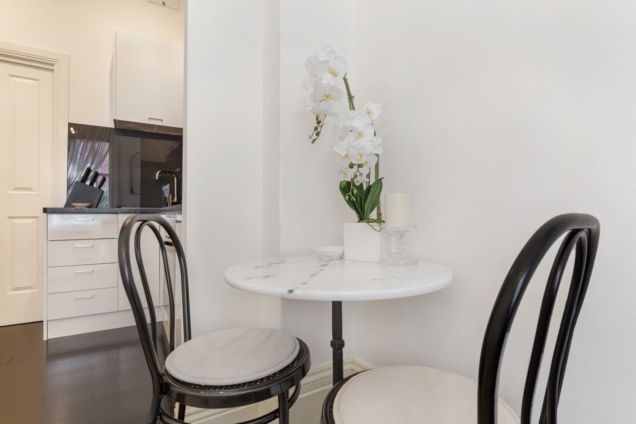 Cosy and Central City Studio Near Attractions