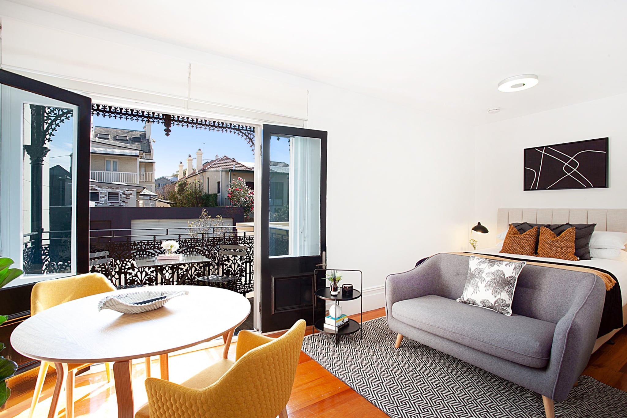 Perfect Located Comfy Studio with Balcony