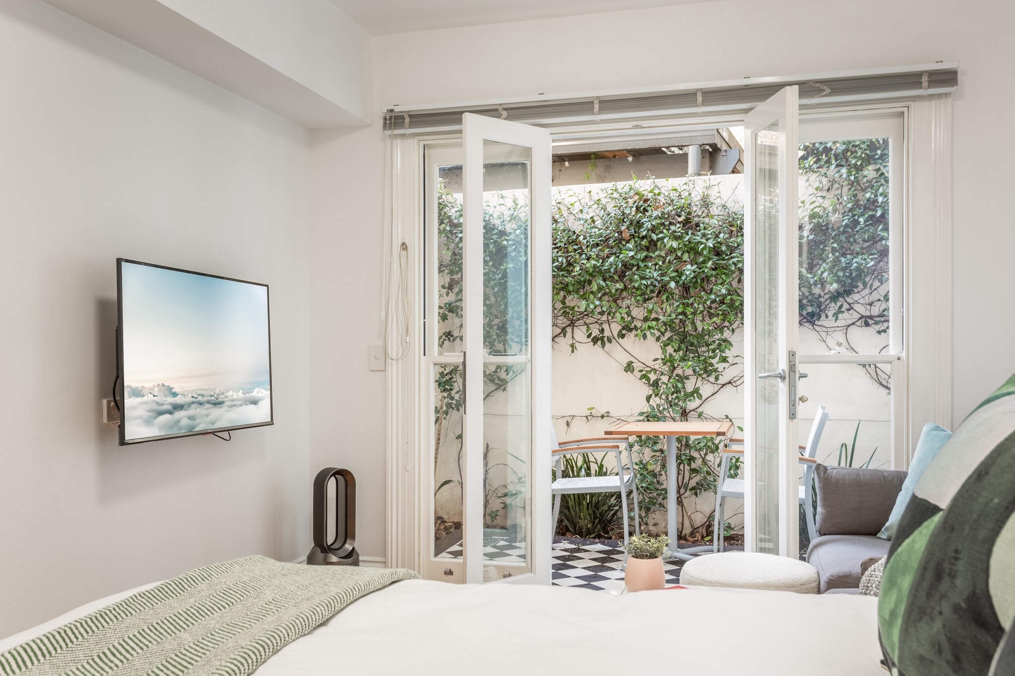 Lovely Studio with Patio