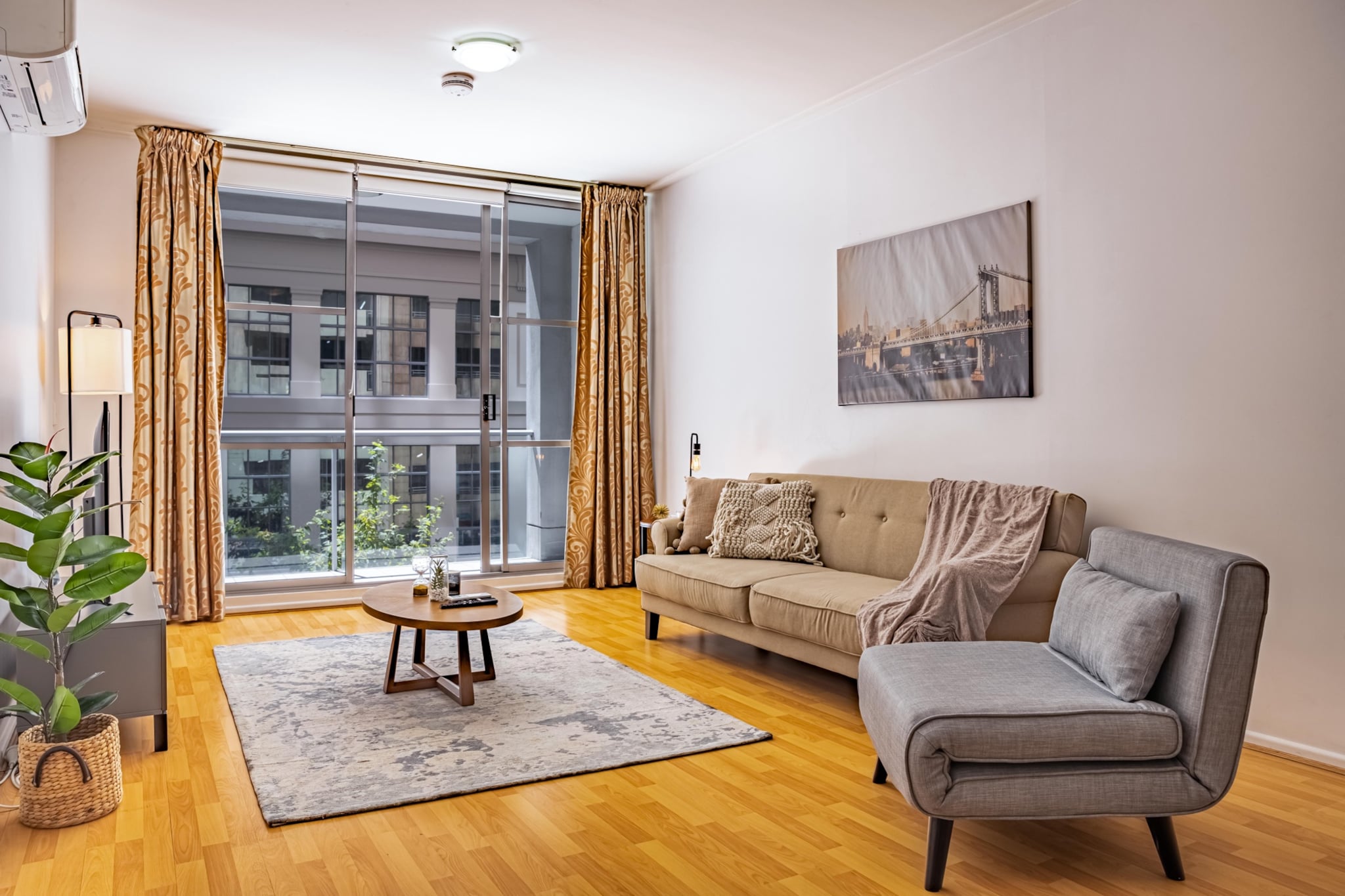 Stylish Studio With Pool & Gym in Heart of Sydney