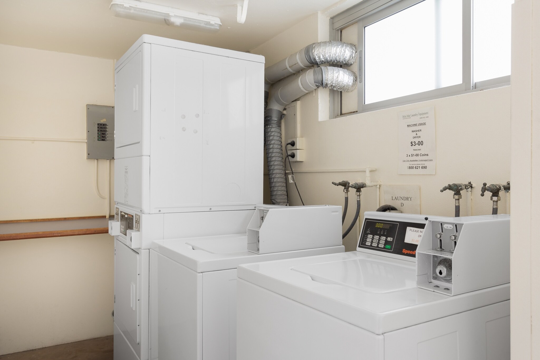 Modern Manly Apartment with Stunning Views, Pool