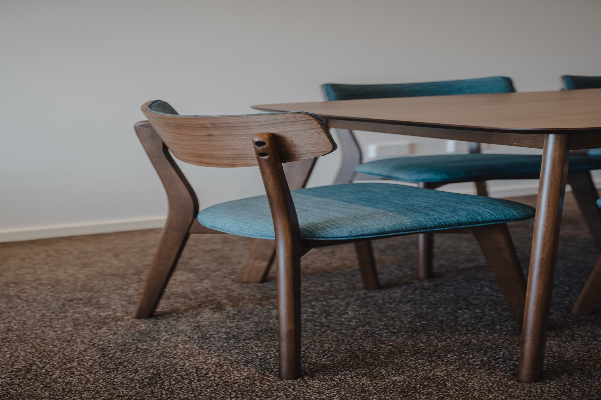 Central 1-Bed with Balcony, Rooftop BBQ & Parking