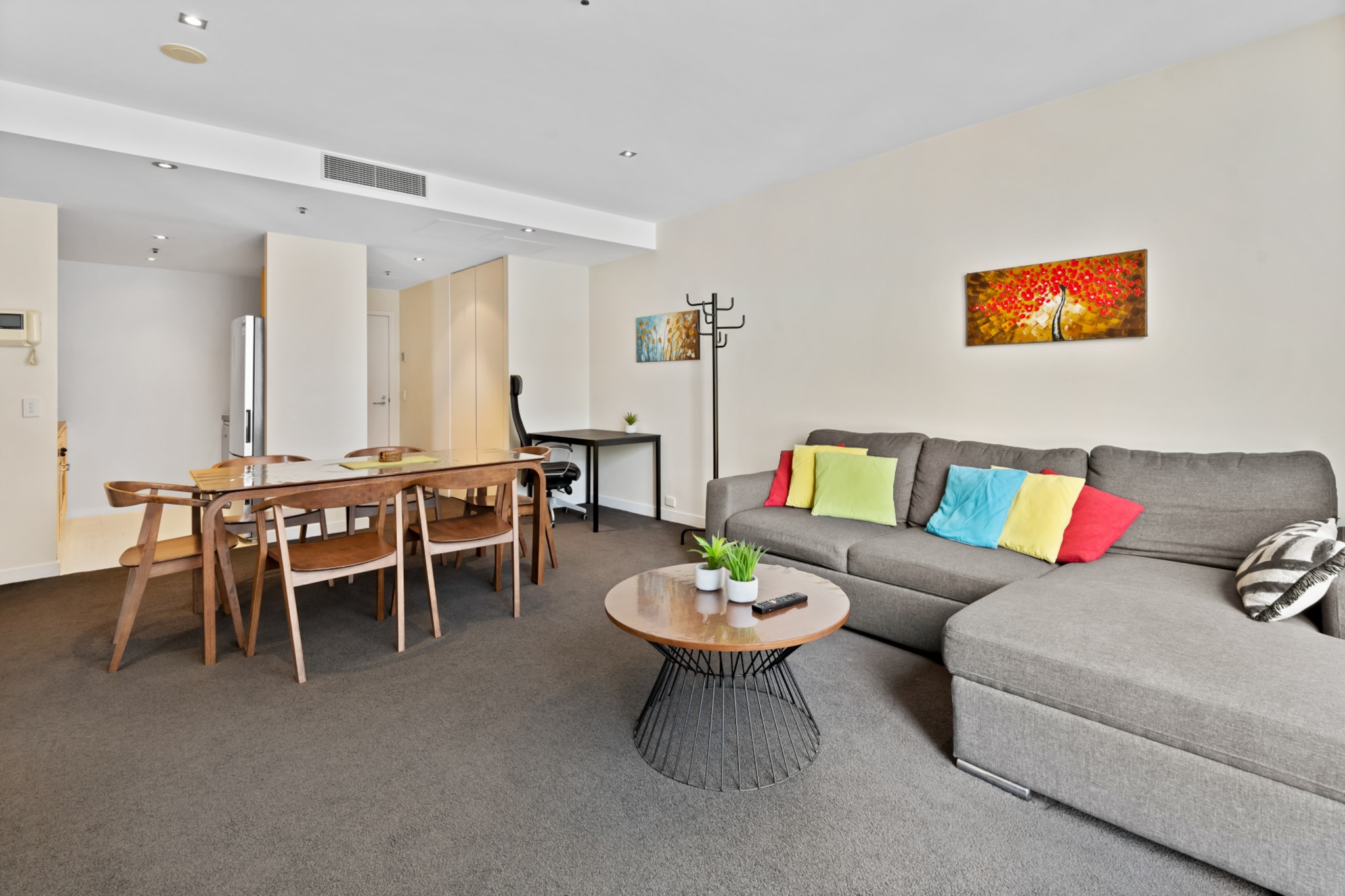 Property description
Experience the best of Melbourne with self-check-in at this centrally located 2-bedroom unit. Within walking distance to Parliament House, State Library, Melbourne Museum, Chinatown, and Fitzroy Gardens, this contemporary apartment is your gateway to a metropolitan lifestyle. Enjoy close proximity to various public transportation, restaurants, bars, cafes, and shopping centers. Elevate your experience with the perfect home base for your upcoming unforgettable vacation.

The space
Designed with comfort and practicality in mind, this open-plan city apartment is spacious, bright and unbelievably convenient when the goal is finding everything there is to experience in vibrant Melbourne. The property features a fully-equipped kitchen, internal laundry, air conditioning, dining area, ensuite in the master bedroom, and large windows that will allow you to gaze into Melbourne's skyline.