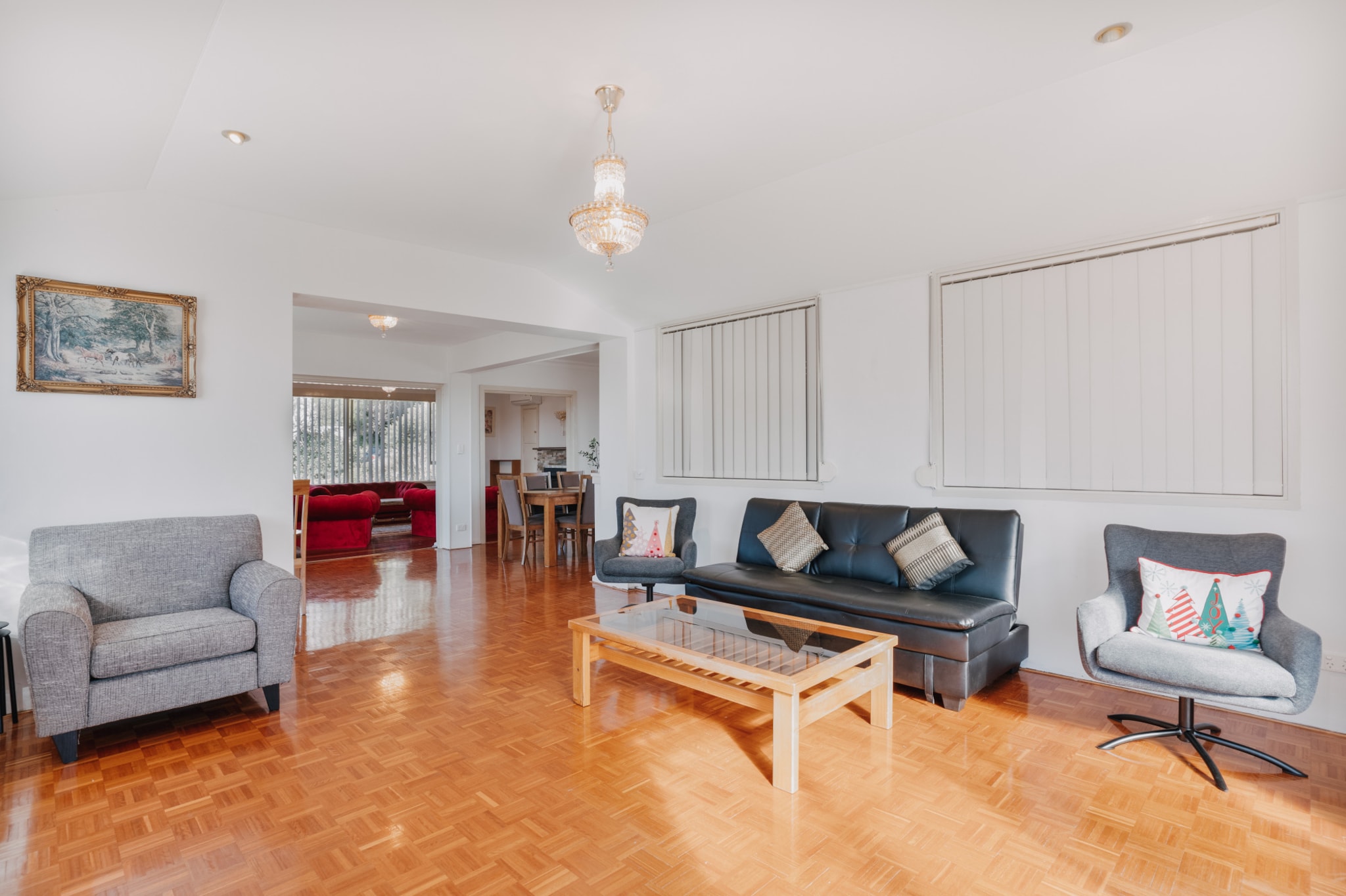 Restful Canberra Retreat in Spacious Terrace Home