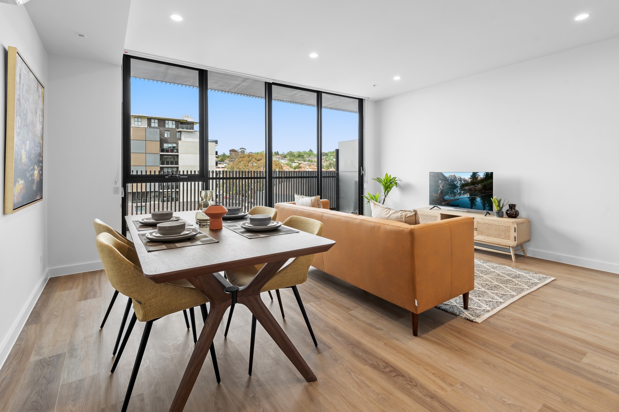 Modern Apartment on Burgundy Precinct & Parklands