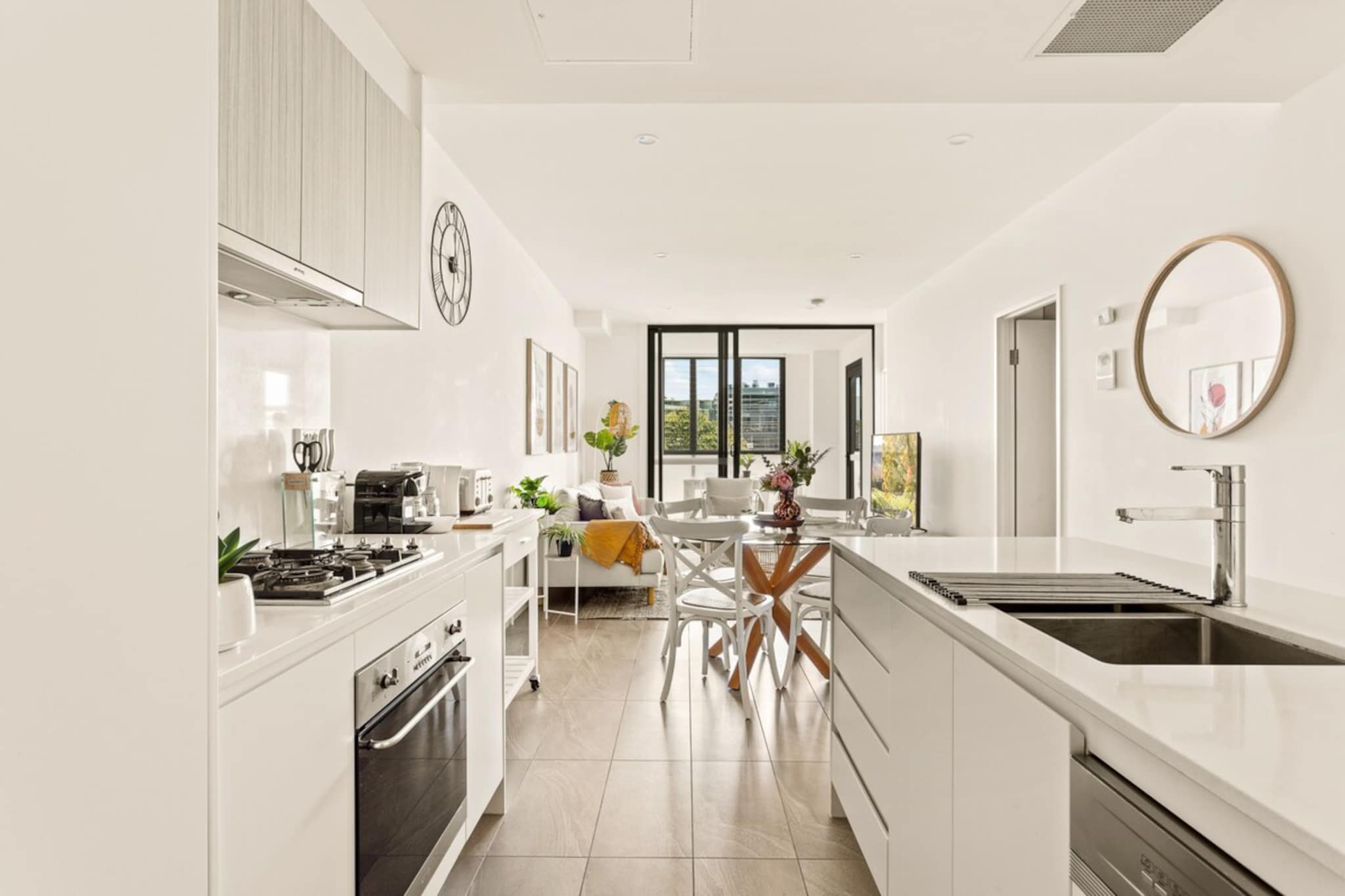 Coastal 2-Bed Apartment near Beach