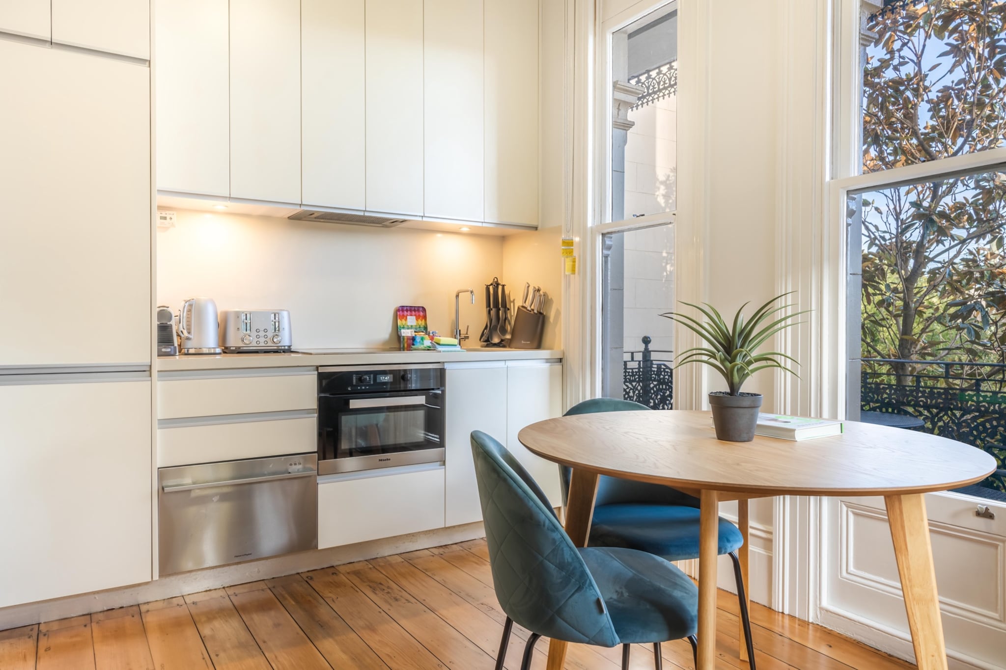Modern 1-Bed Studio near Tramsheds