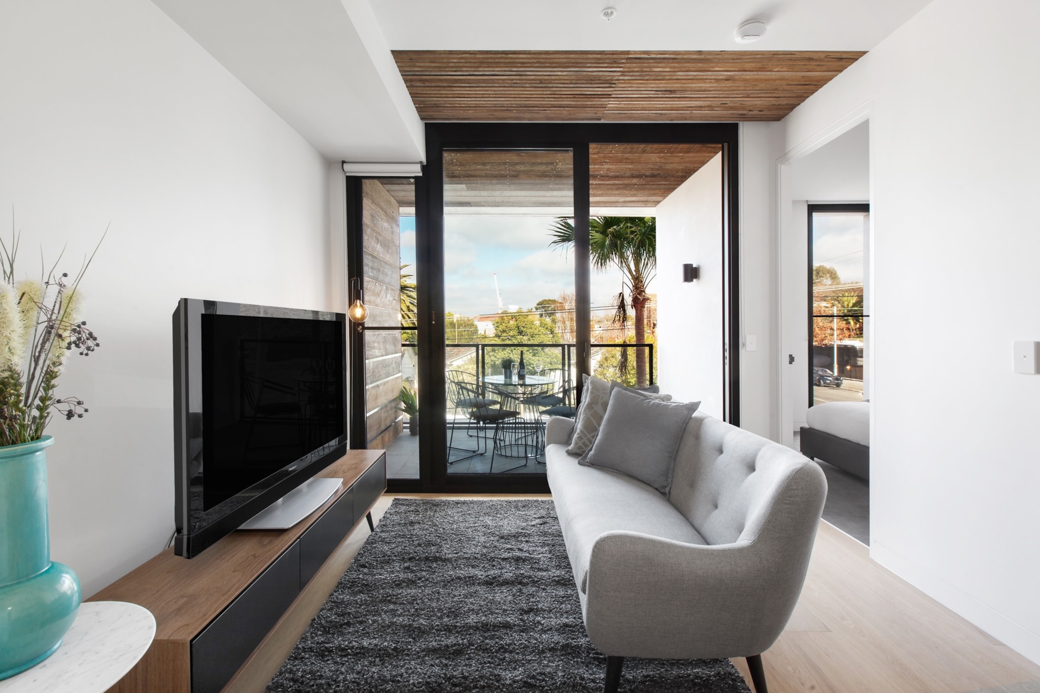 Chic 1-Bed with a Sleek Balcony near Shops